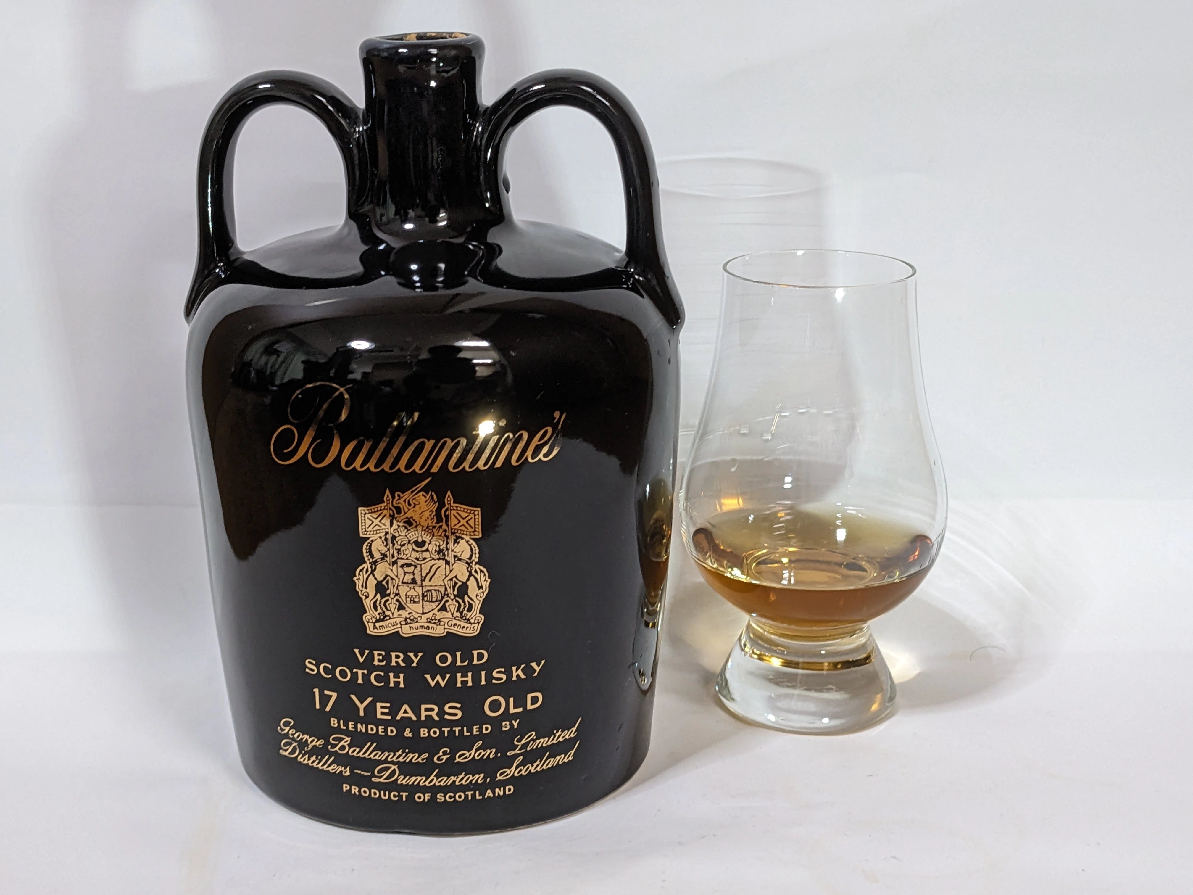 Ballantine's 17 Year Old Stone Jug Black Short Neck｜たっきー
