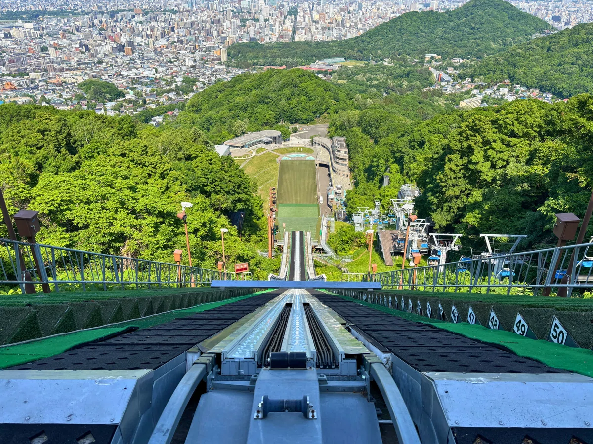 時代遅れと言われがちな社員旅行が、うちには欠かすことのできないチームビルディングだと思った話|Yusuke.Tsujimoto