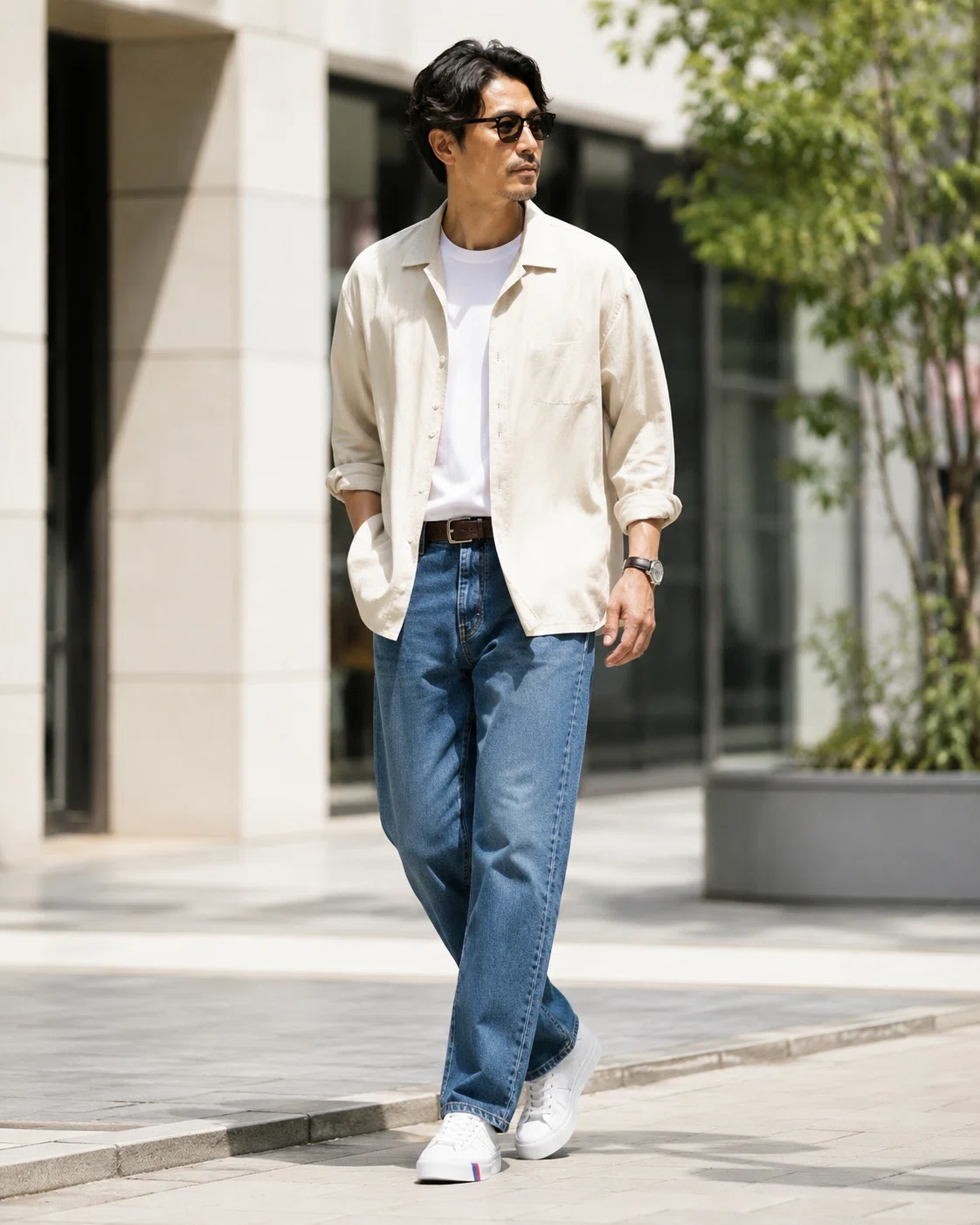 高品質人気商品！L！V！デニム メンズ スニーカー ブラック ホワイト 42~~ デニムに合う40代スニーカー図鑑——「とりあえず白」を卒業する、色落ち