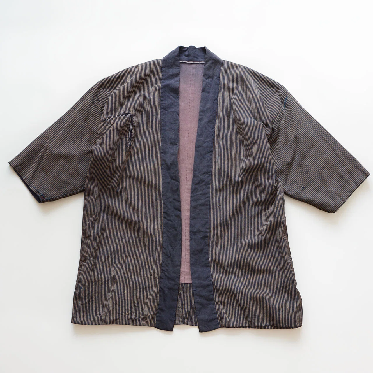 土の記憶を纏う服——昭和の野良着が、いま世界で求められる理由｜難波