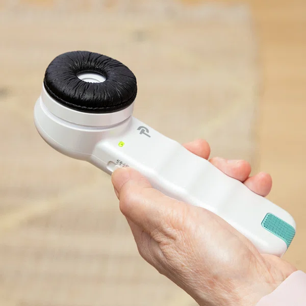 聞こえをサポートする助聴器「聴六」と「kikimo」を試してみた｜実際に