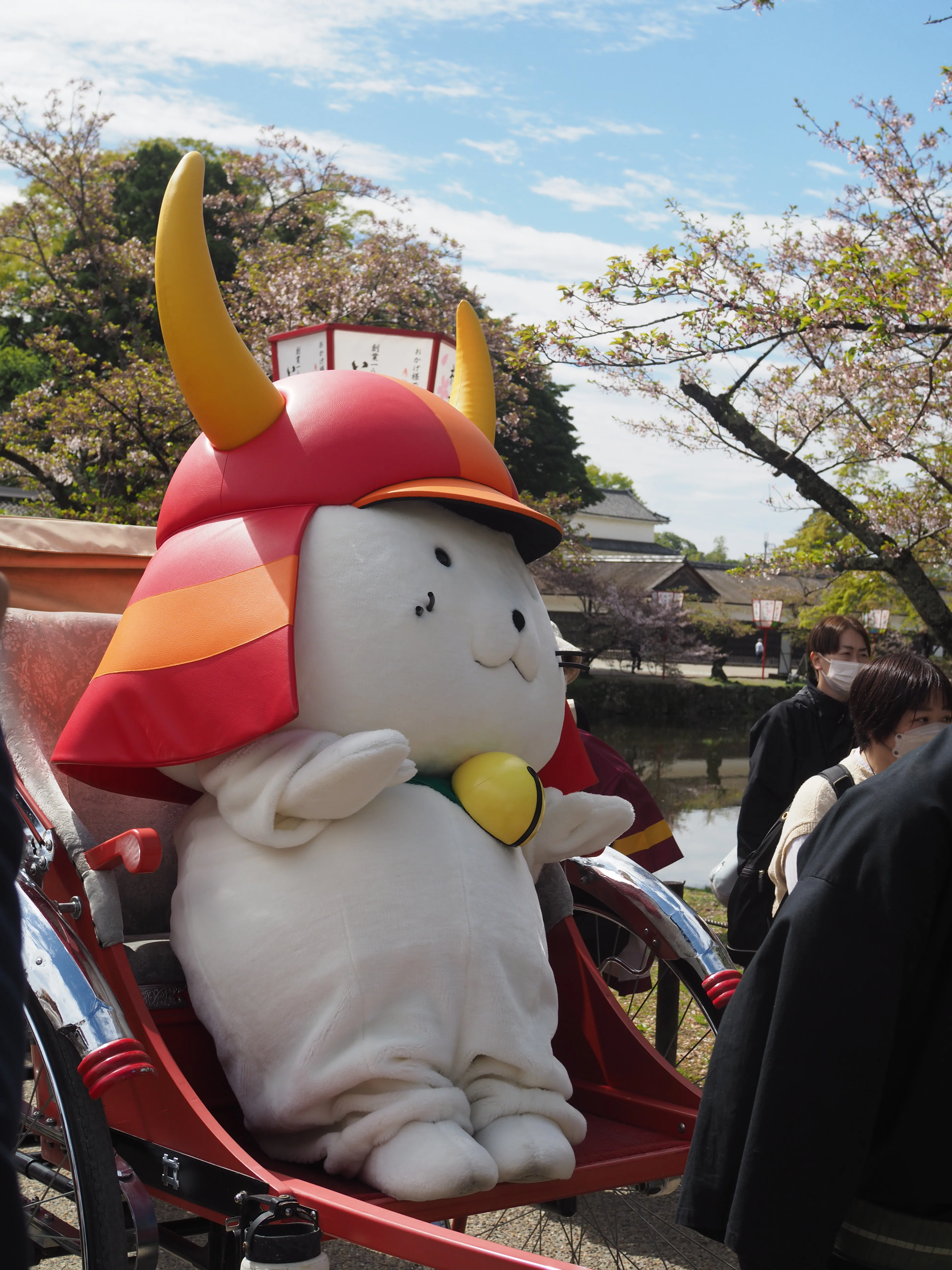 ひこにゃん20周年のお誕生日｜♭のぶ