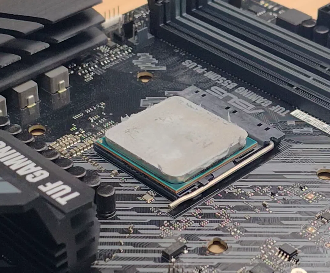 PCパーツの掃除にオススメ！CPUグリスを綺麗に取れる便利な速乾性