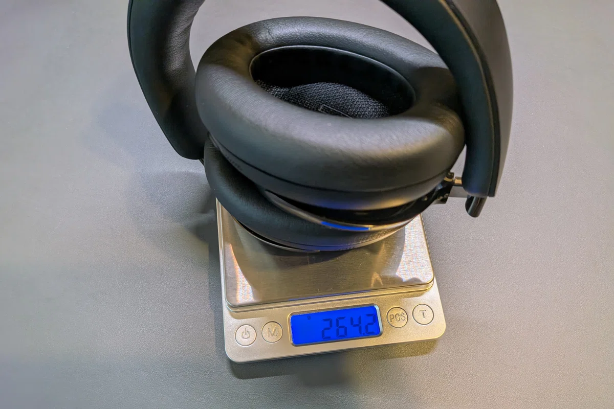 Bose QuietComfort Ultra Headphones(第2世代)レビュー!ノイキャン目的で買ったのにシネマモードにハマった話