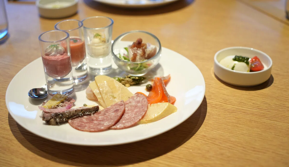 軽井沢プリンスホテル Primrose