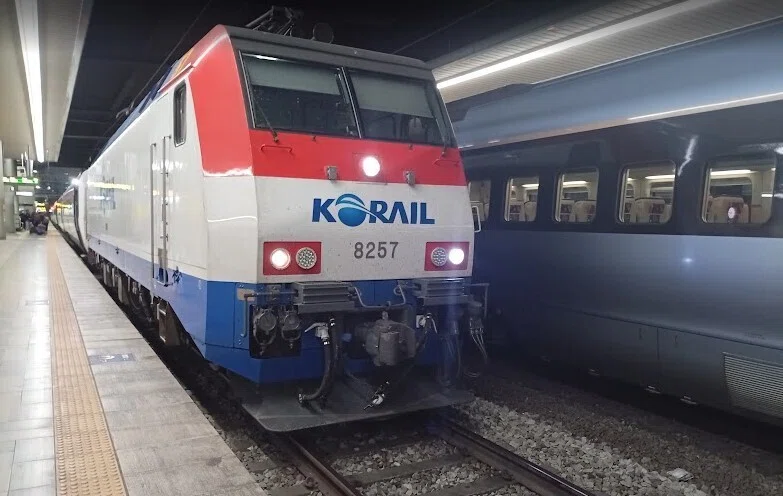 KTXだけじゃない韓国鉄道。ムグンファ号の“古き良き長距離列車感