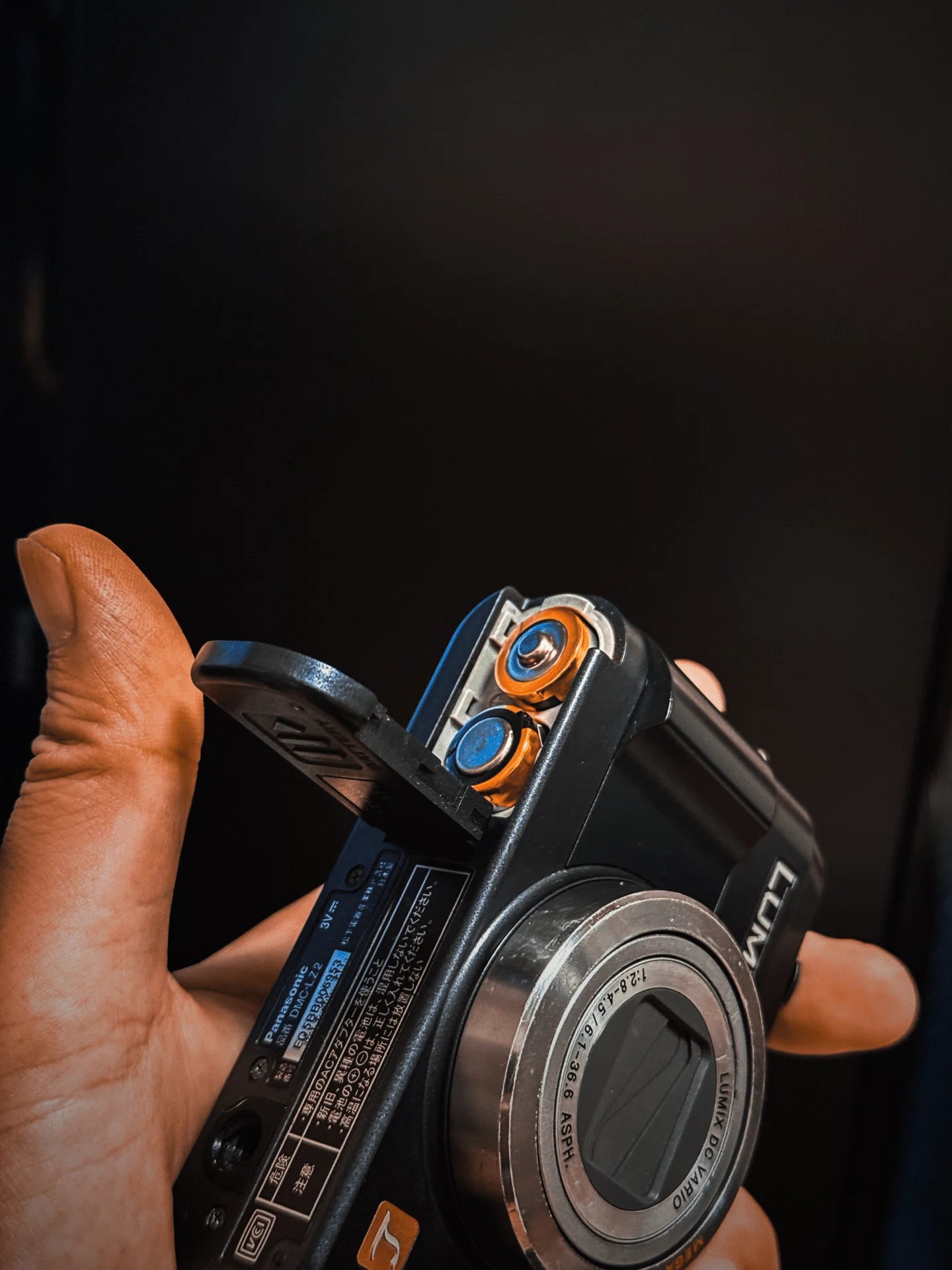 LUMIX DMC-LZ2: Seeing Beyond Time with a 20-Year-Old CCD｜Hiro Morioka