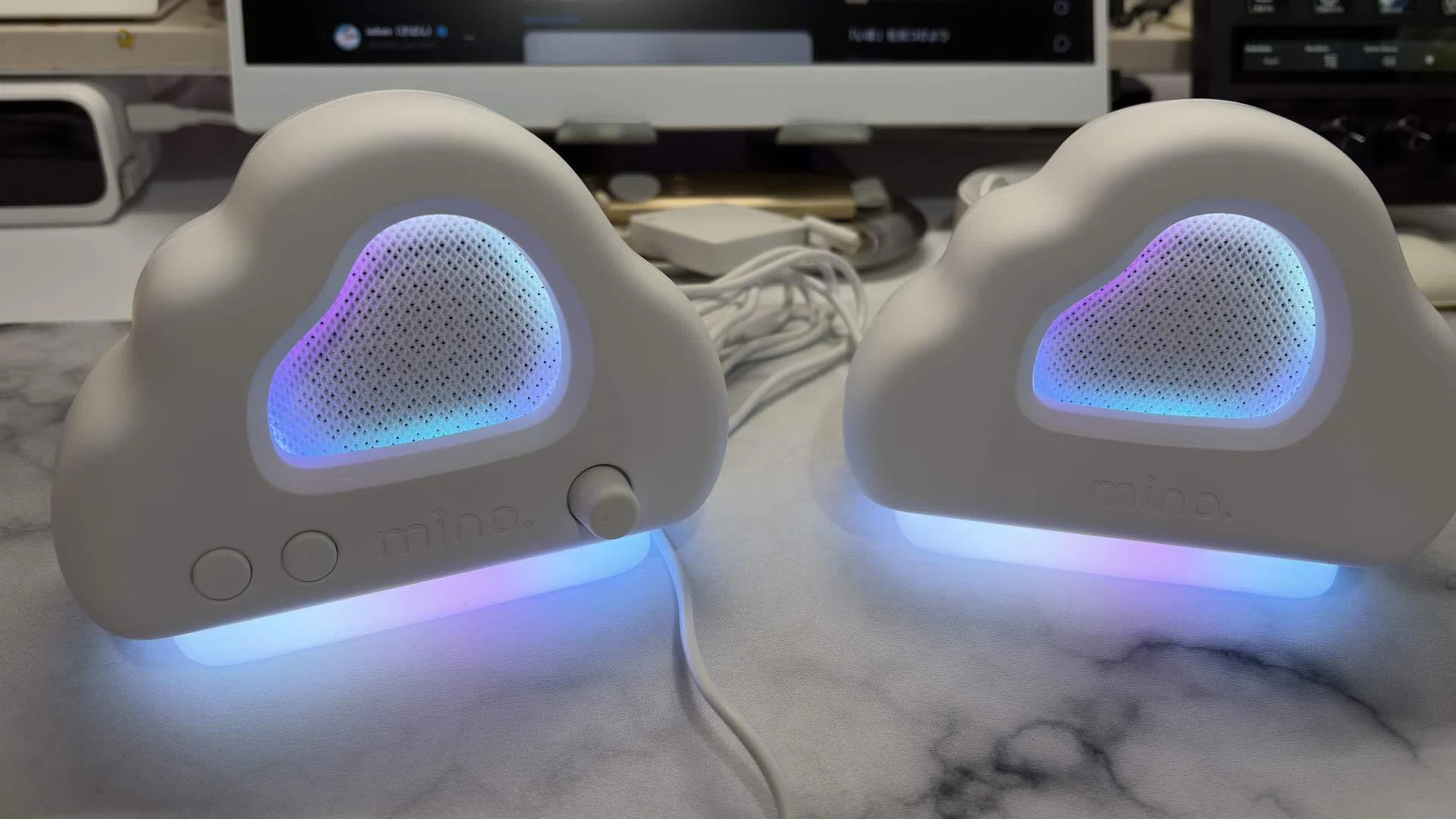 デスクに”雲”浮かぶ。minotel cloud speakerを正直レビュー｜saban（さ