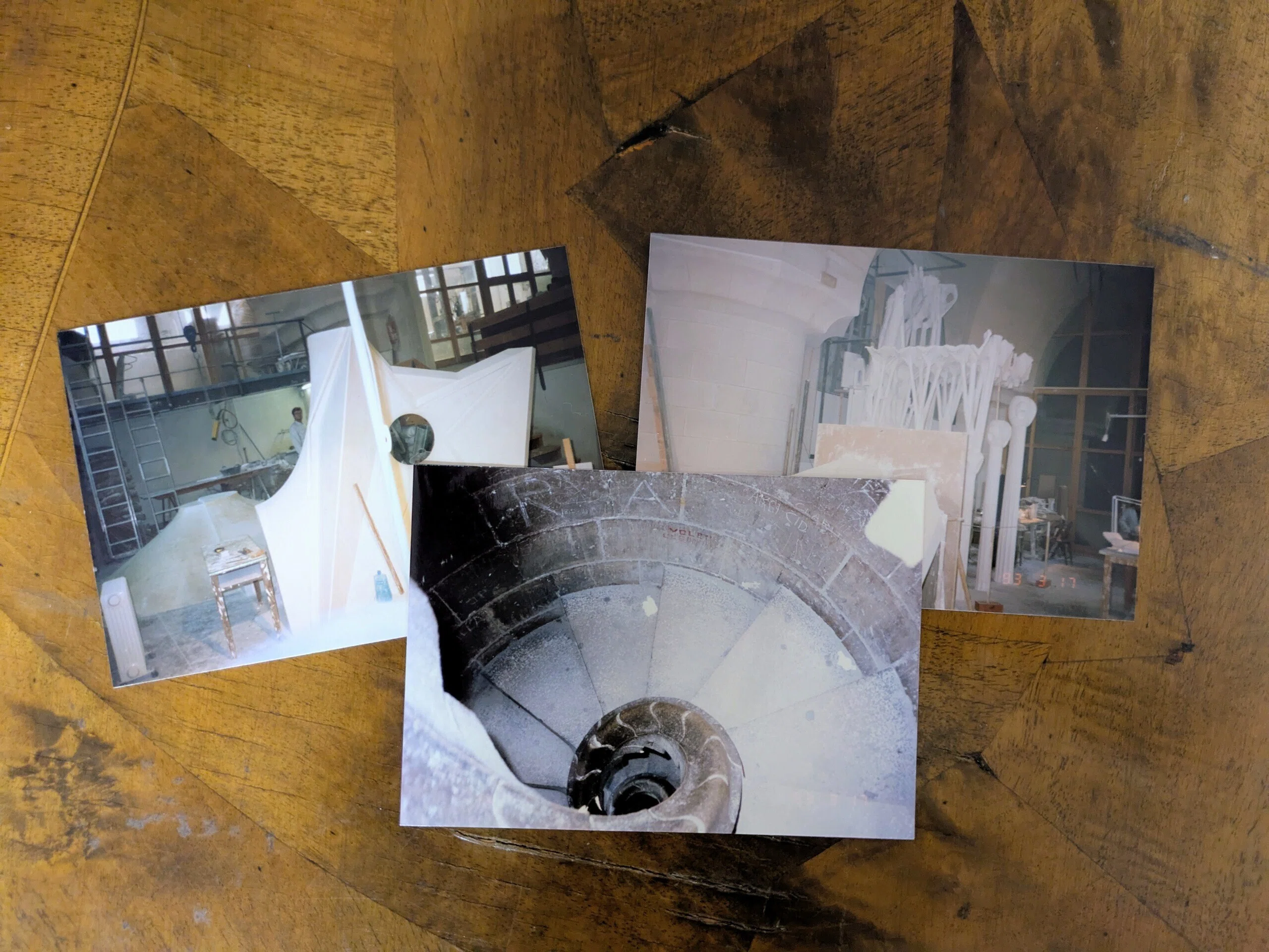 ガウディの建築を訪ねて――1993年の記録写真から｜トキのはね 01【写真