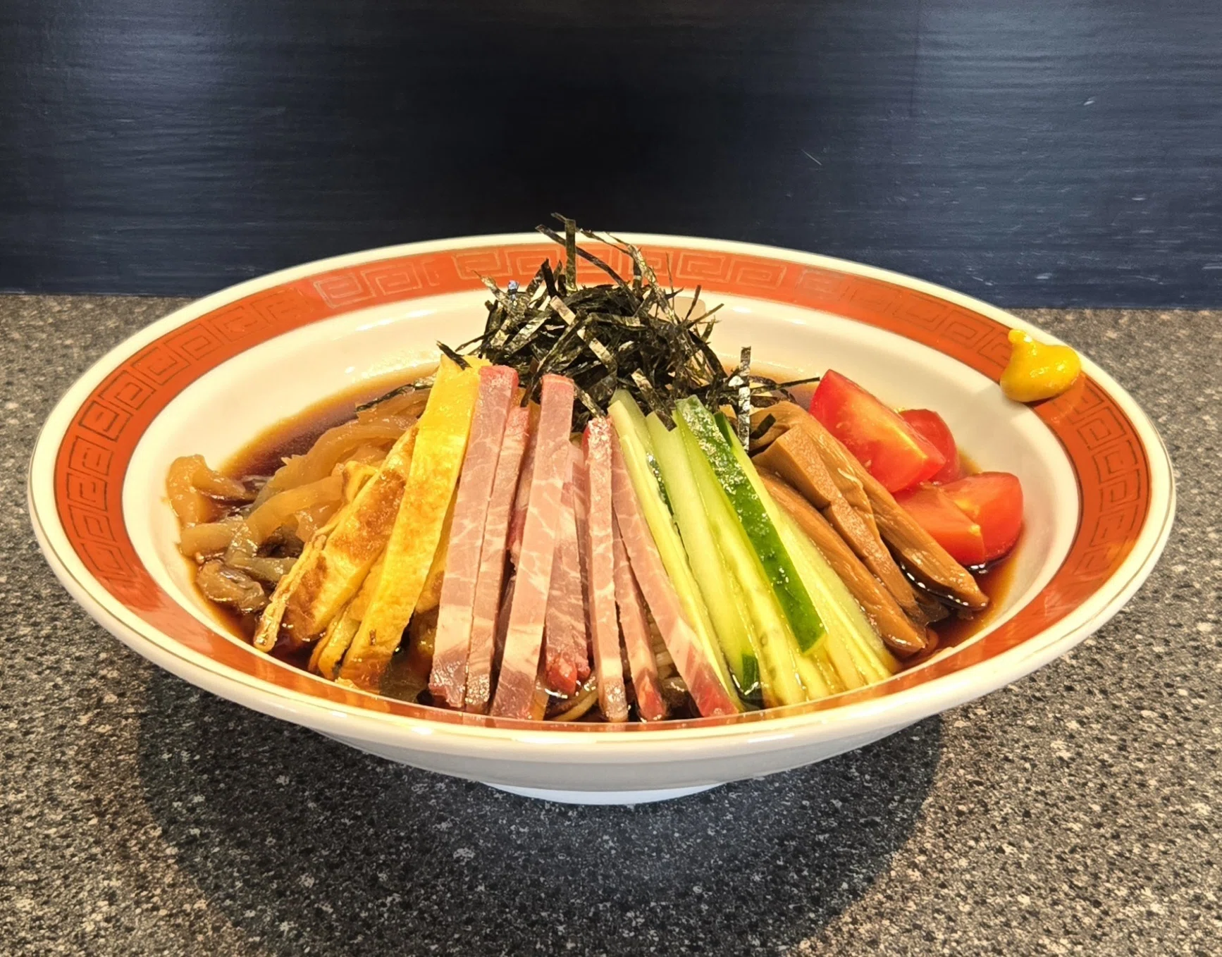 冷やし中華、始めました。｜支那そば万作