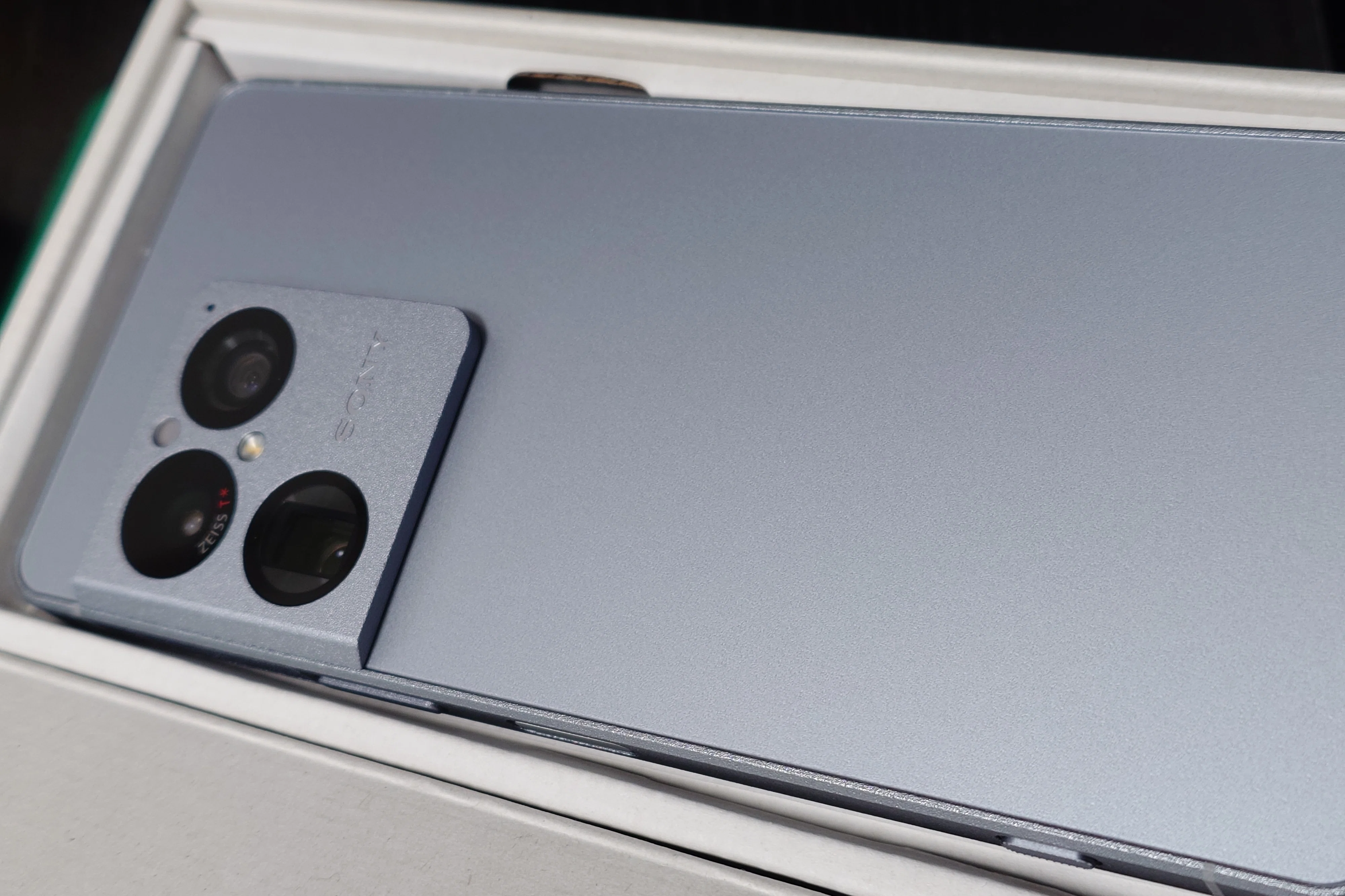 Xperia 1 VIII買った【プチレビュー】｜61び