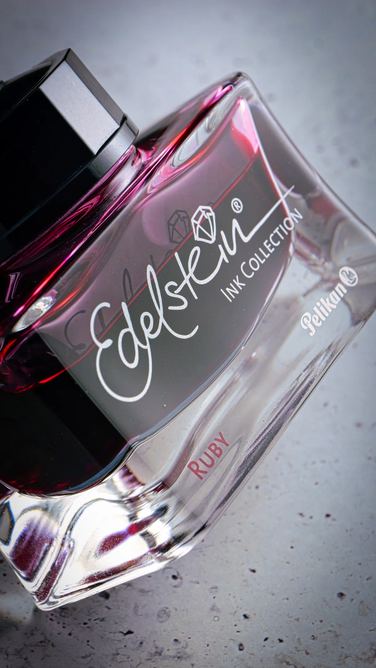 Pelikan Edelstein Ruby（万年筆 インク エーデルシュタイン ルビー）