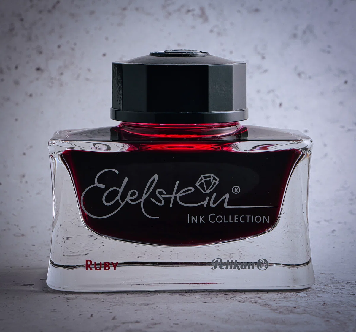 Pelikan Edelstein Ruby（万年筆 インク エーデルシュタイン ルビー）