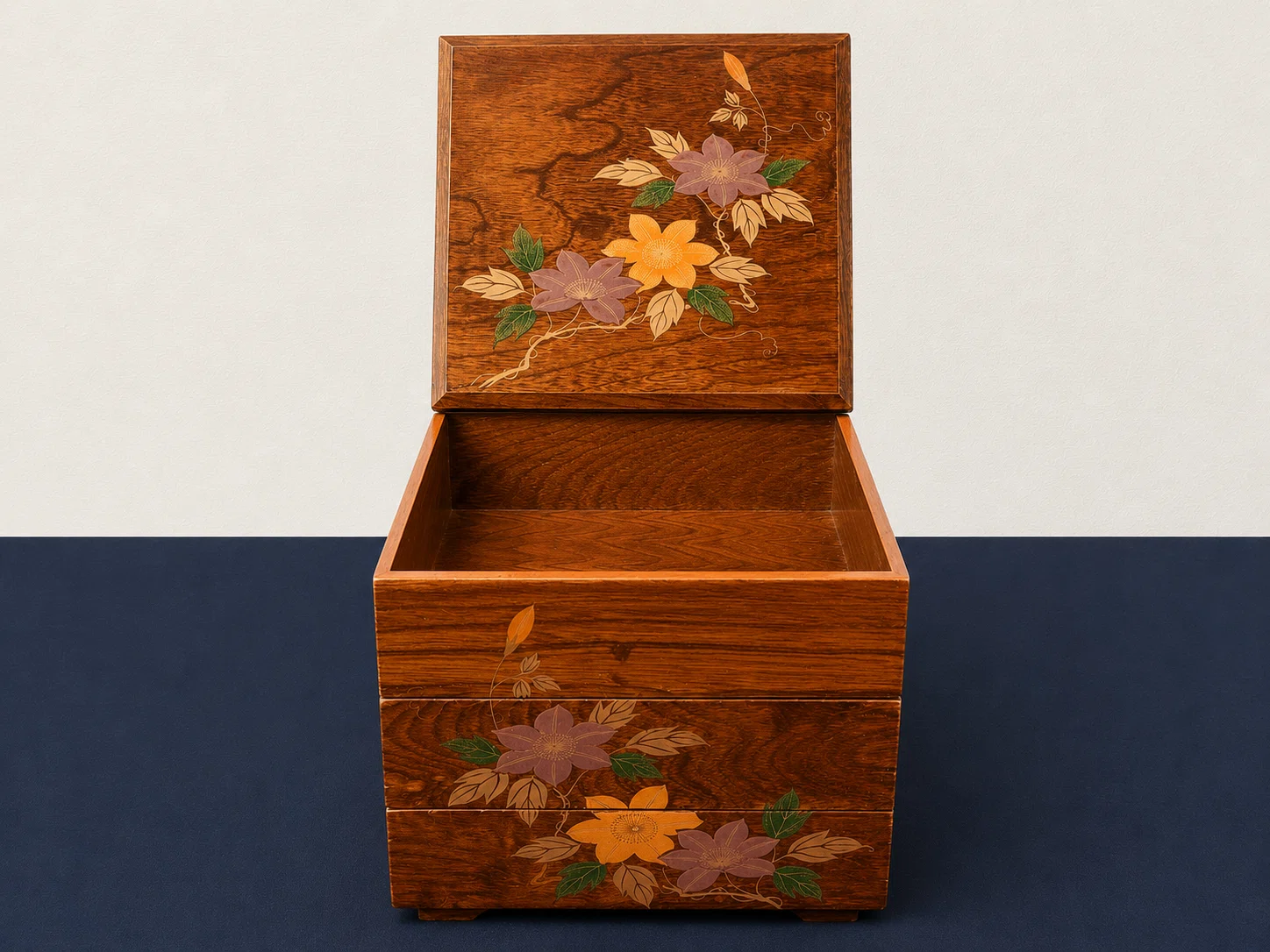 欅無垢材 鉄線花木象嵌 1930年 三段引き出し｜ねこのま
