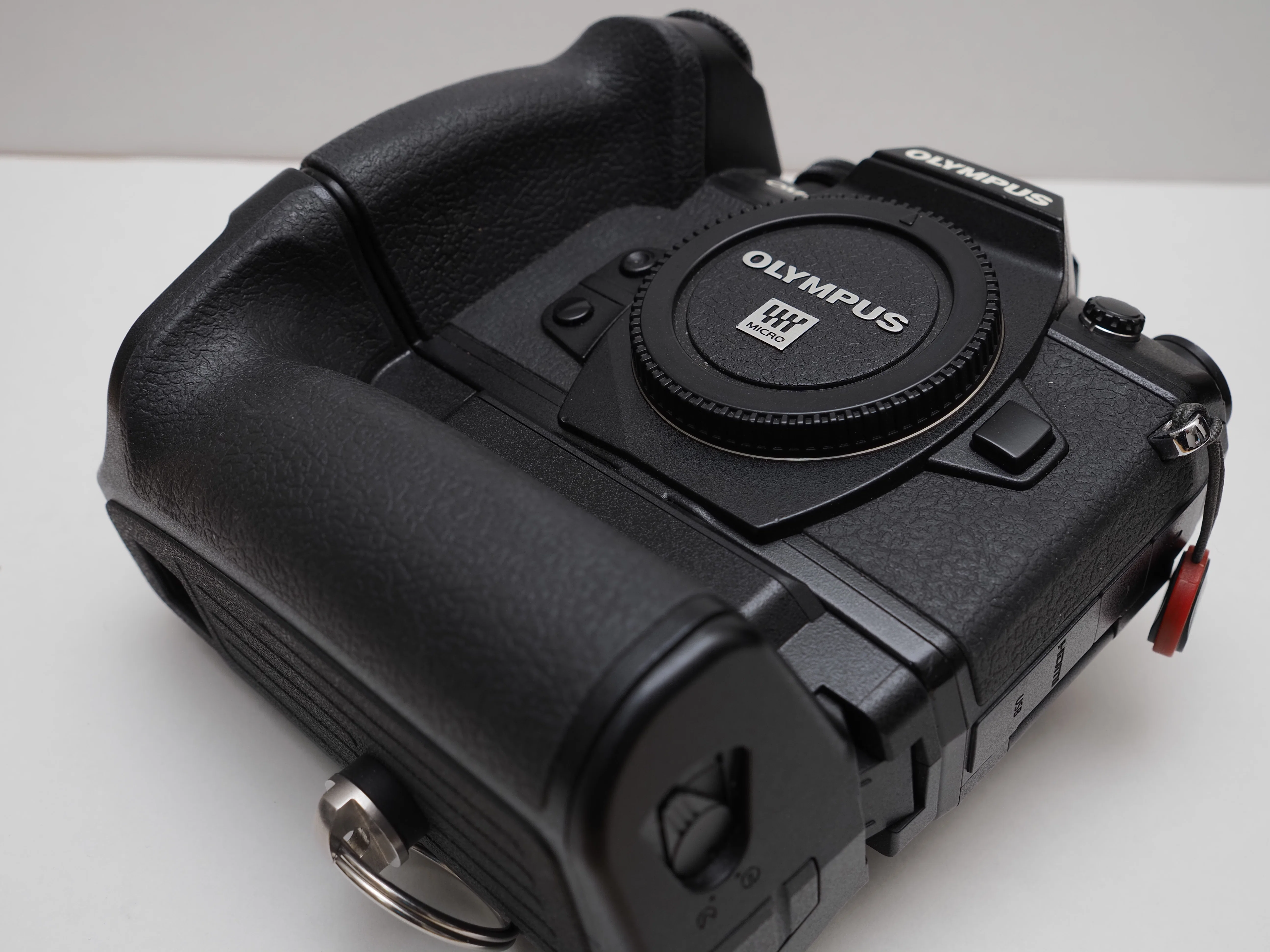 完動品＊初期保証★OM-1 ブラック・f1.4レンズセット＊作例多数！入門に！ レンズレビュー】換算40mmの魔法。OM SYSTEM 20mm F1.4 PROが私の日常