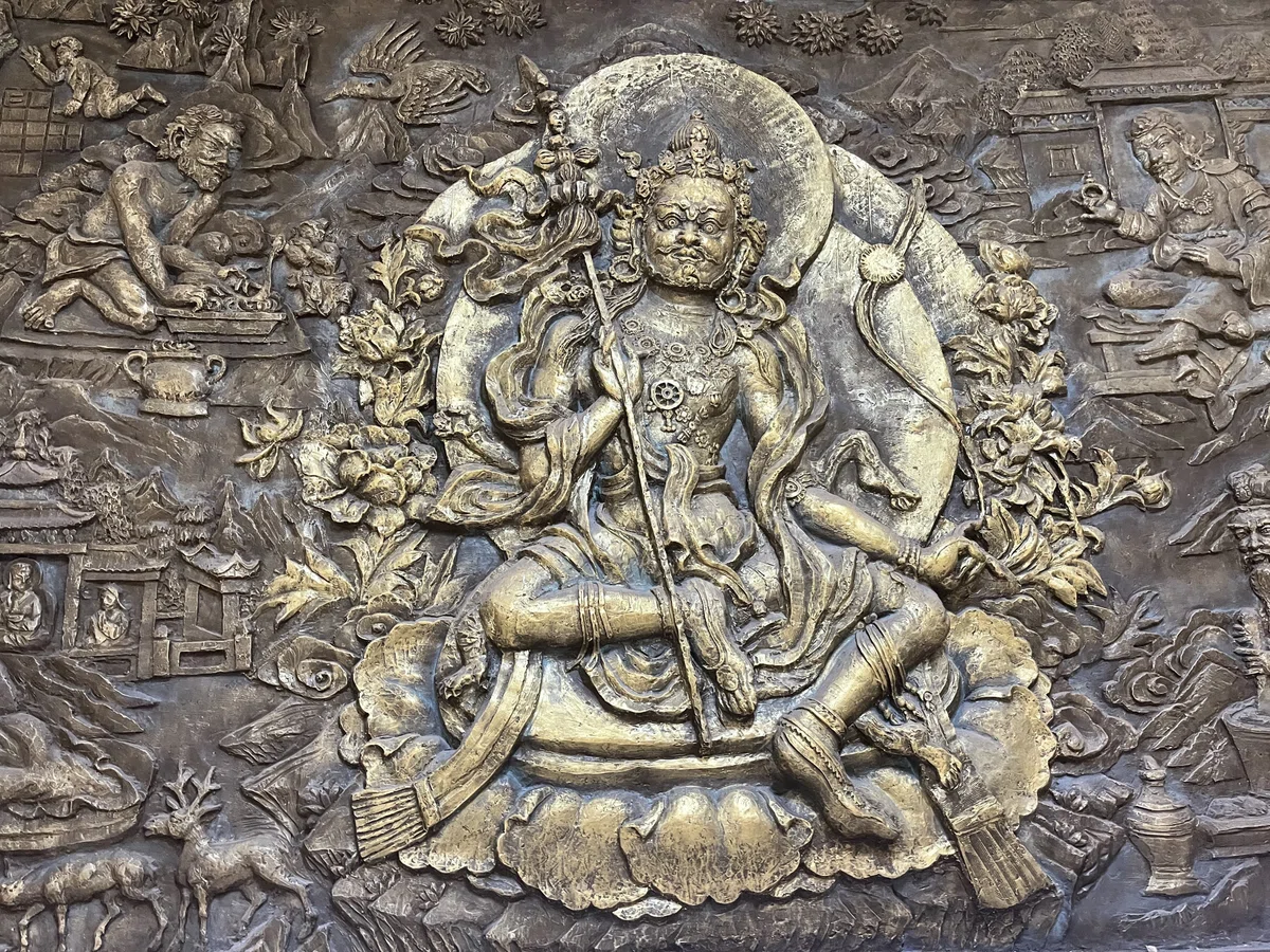サインシャンド 寺院 彫刻 仏教 神