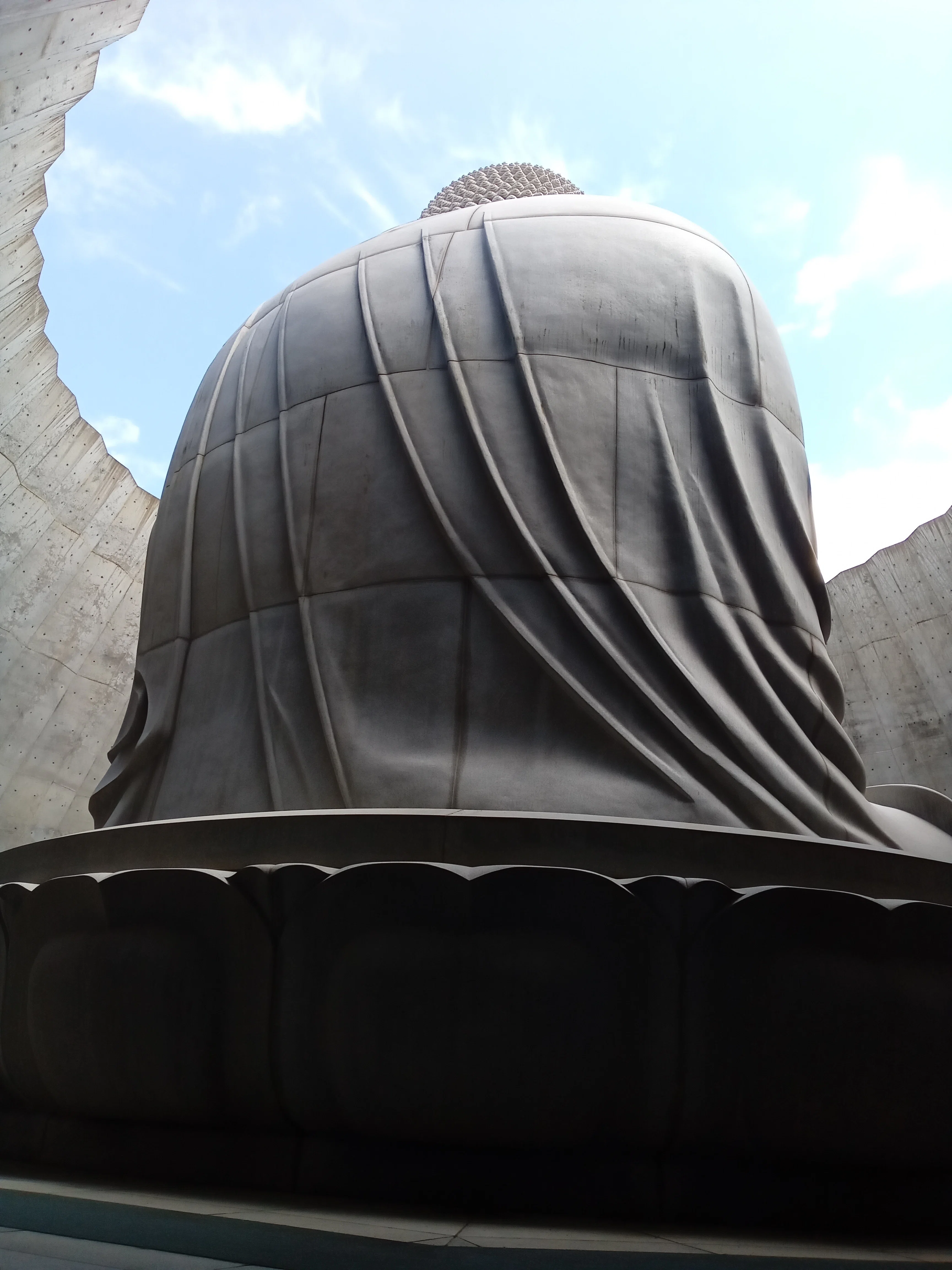 札幌の頭大仏｜けろけろかえる