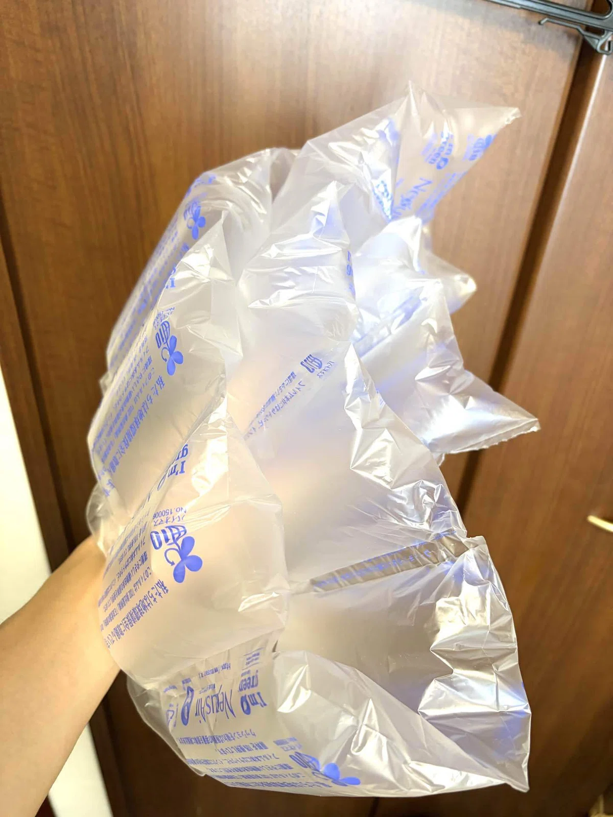 [Map Camera] Easy Kit Review: The box is totally smashed lol｜雨奈川ひるる