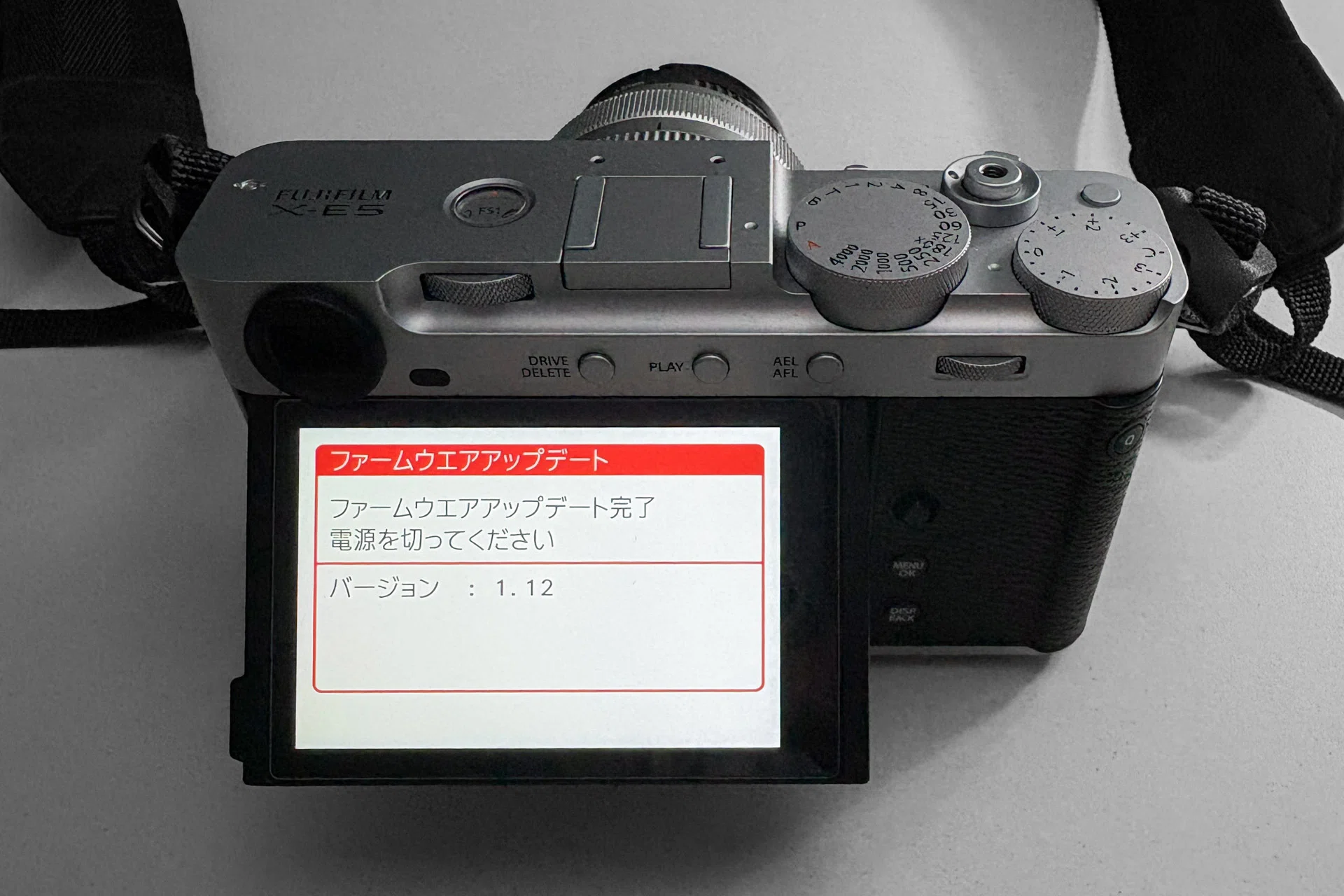 FUJIFILM X-E5 電源がときどき入らないトラブルが解決（？）｜ReijiroSnap