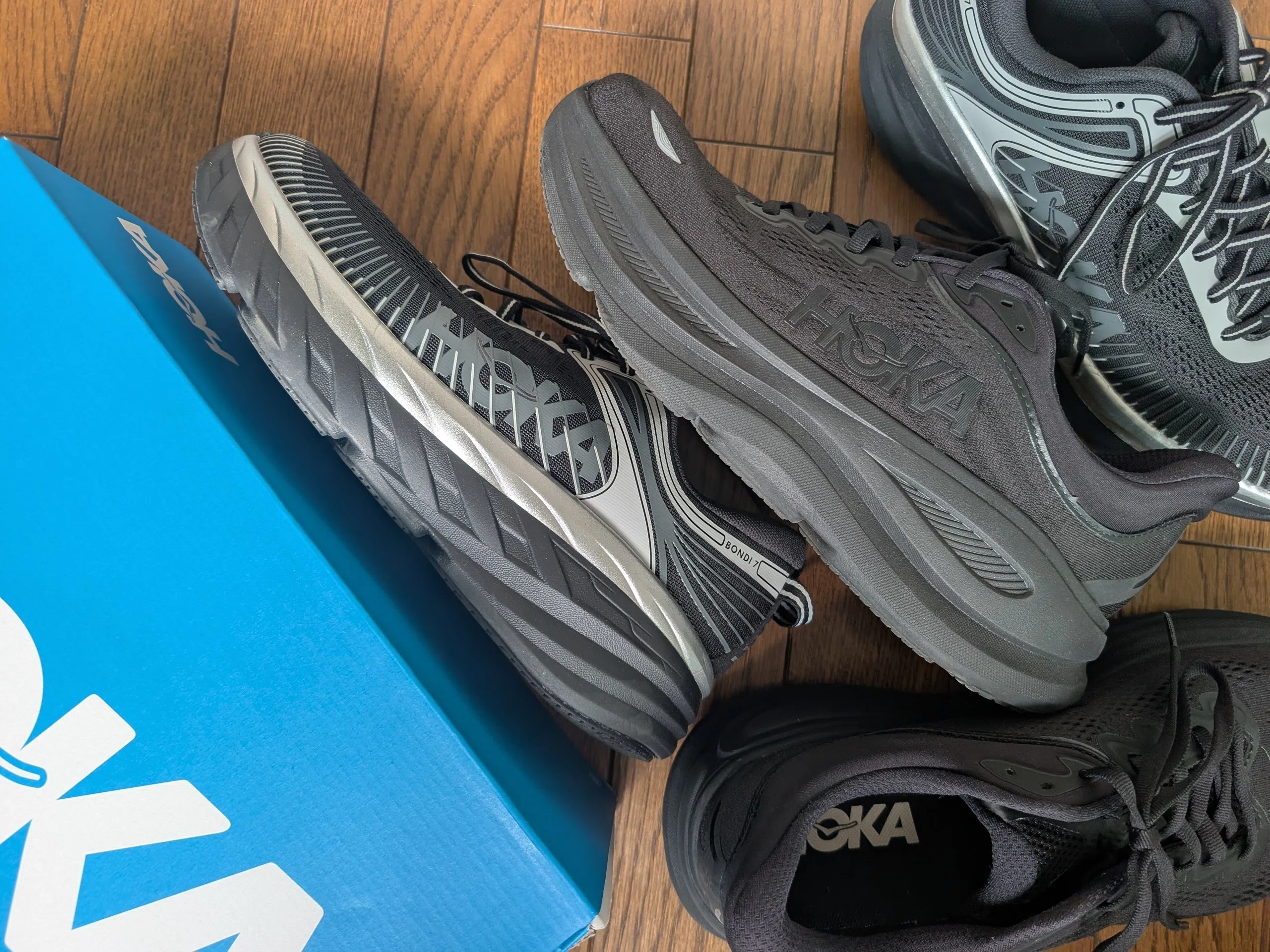 HOKA】ボンダイ7(復刻)とボンダイ9の違いを徹底比較！買うならどっち