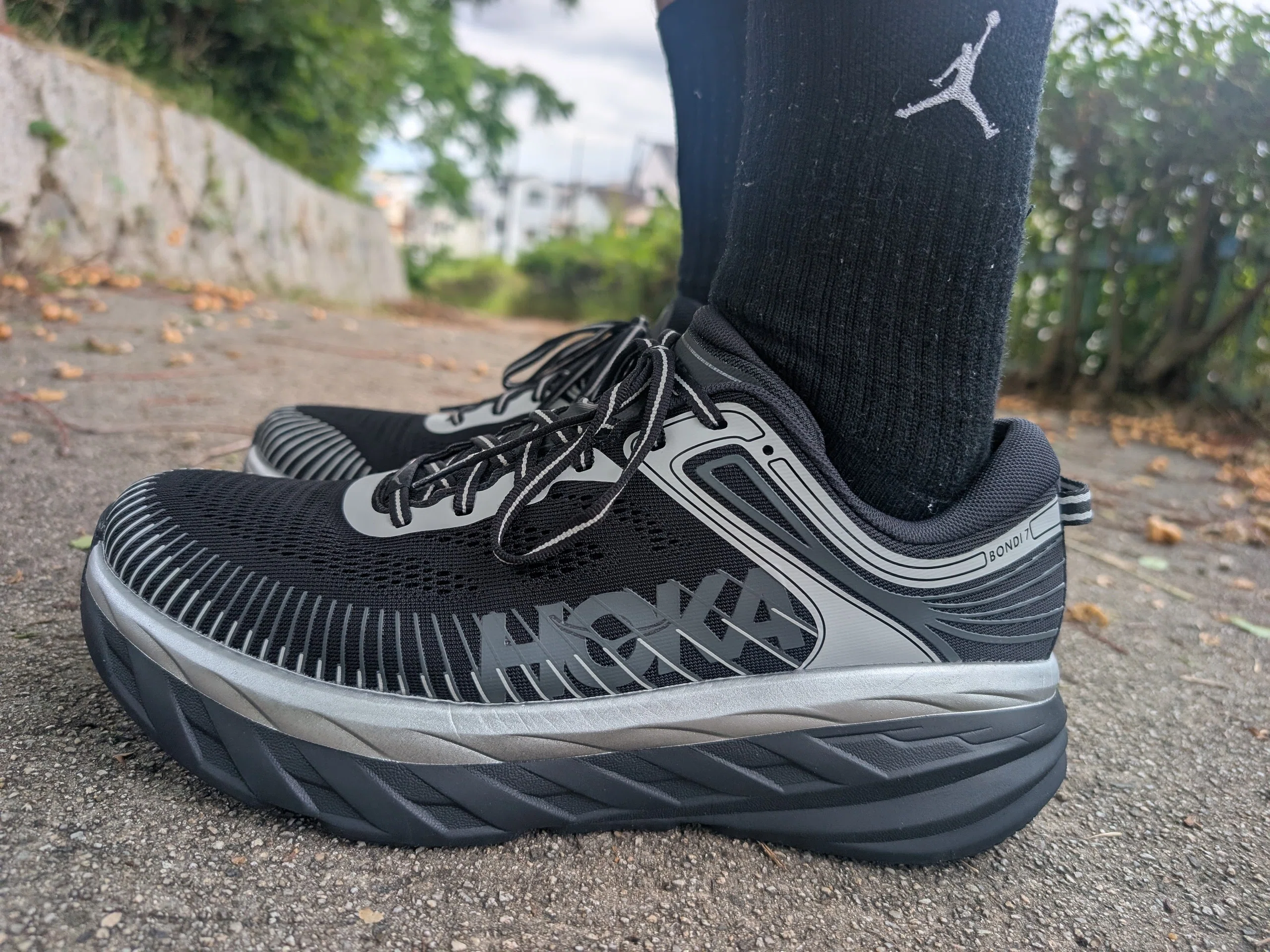 HOKA】ボンダイ7(復刻)とボンダイ9の違いを徹底比較！買うならどっち