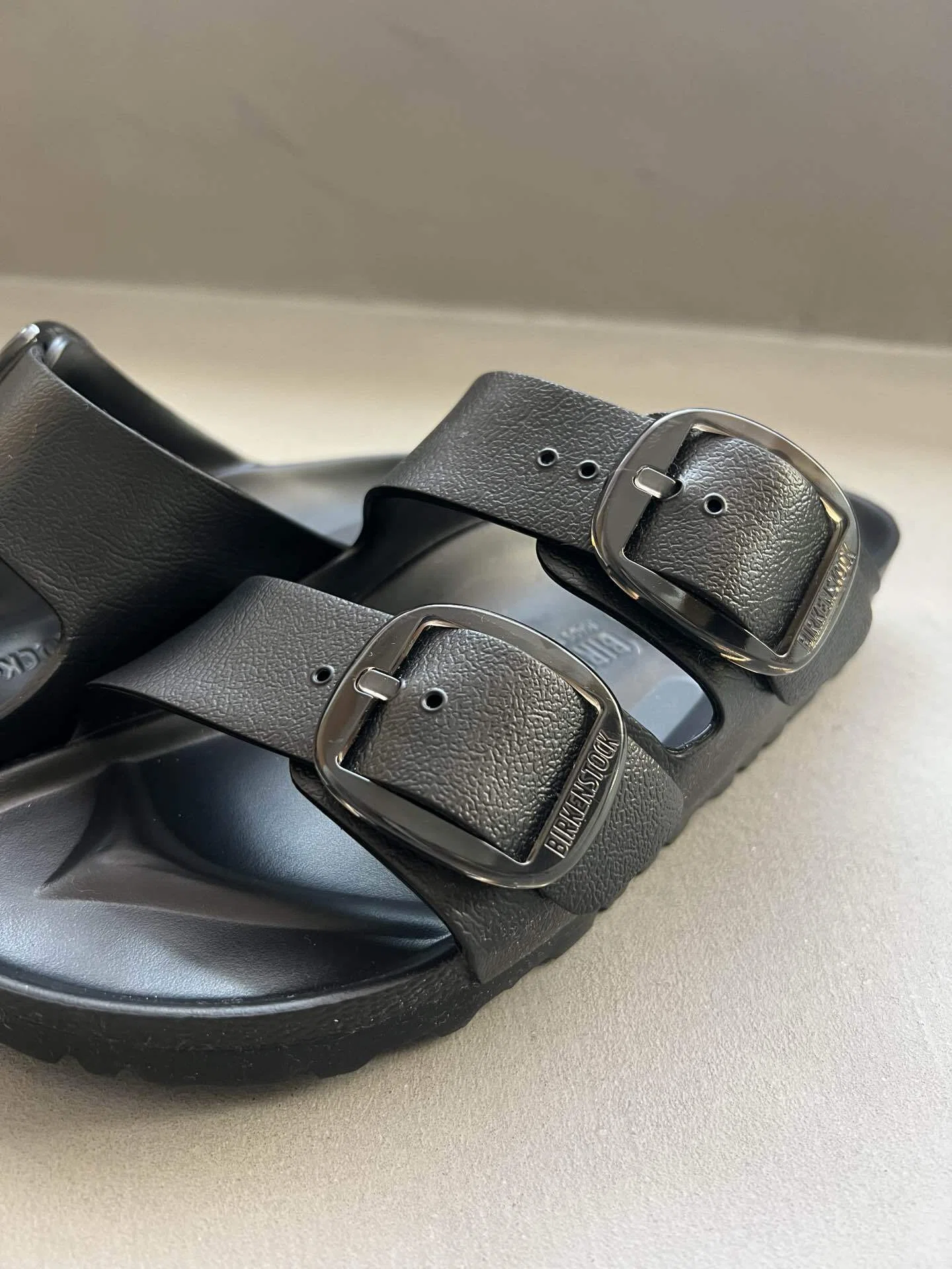 BIRKENSTOCK買ってよかったァァア！｜ミサト