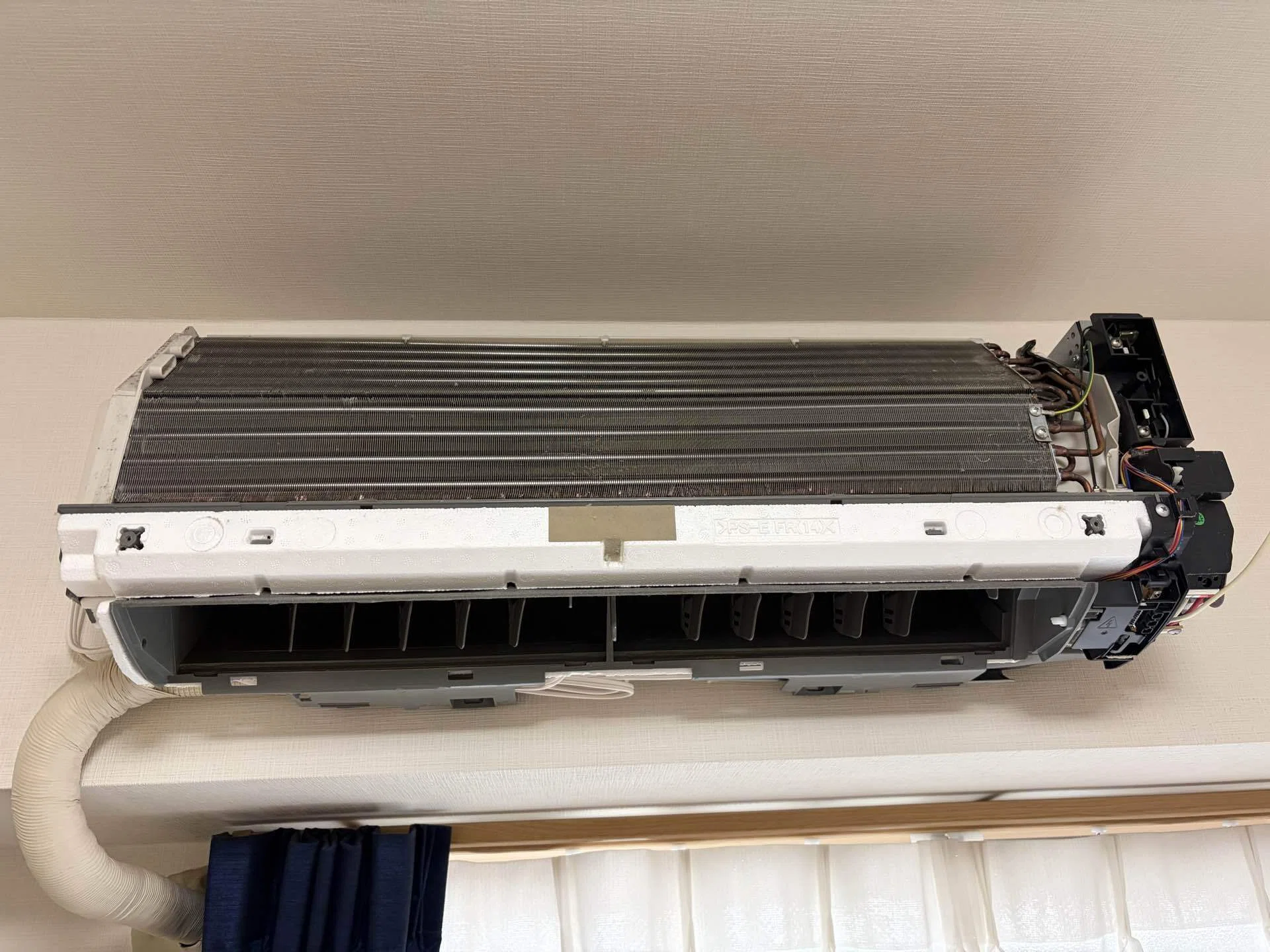 DAIKIN製エアコンの分解｜やさしく学ぶエアコンクリーニング｜若松