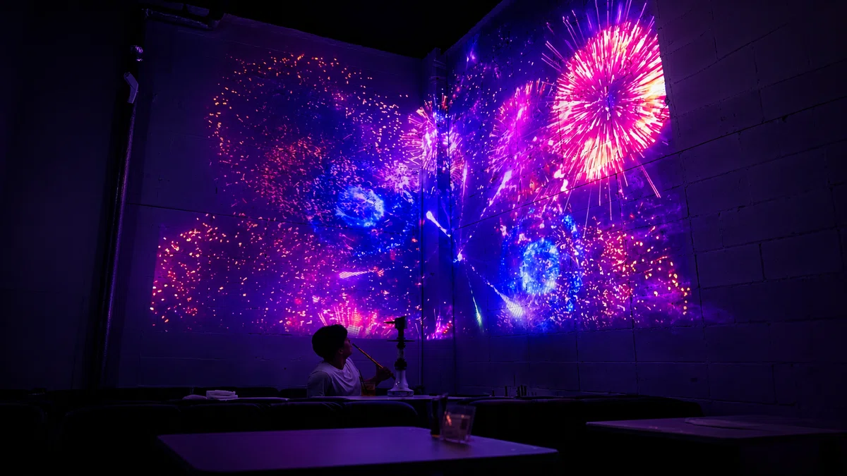 店内バー空間のプロジェクションマッピング壁面演出