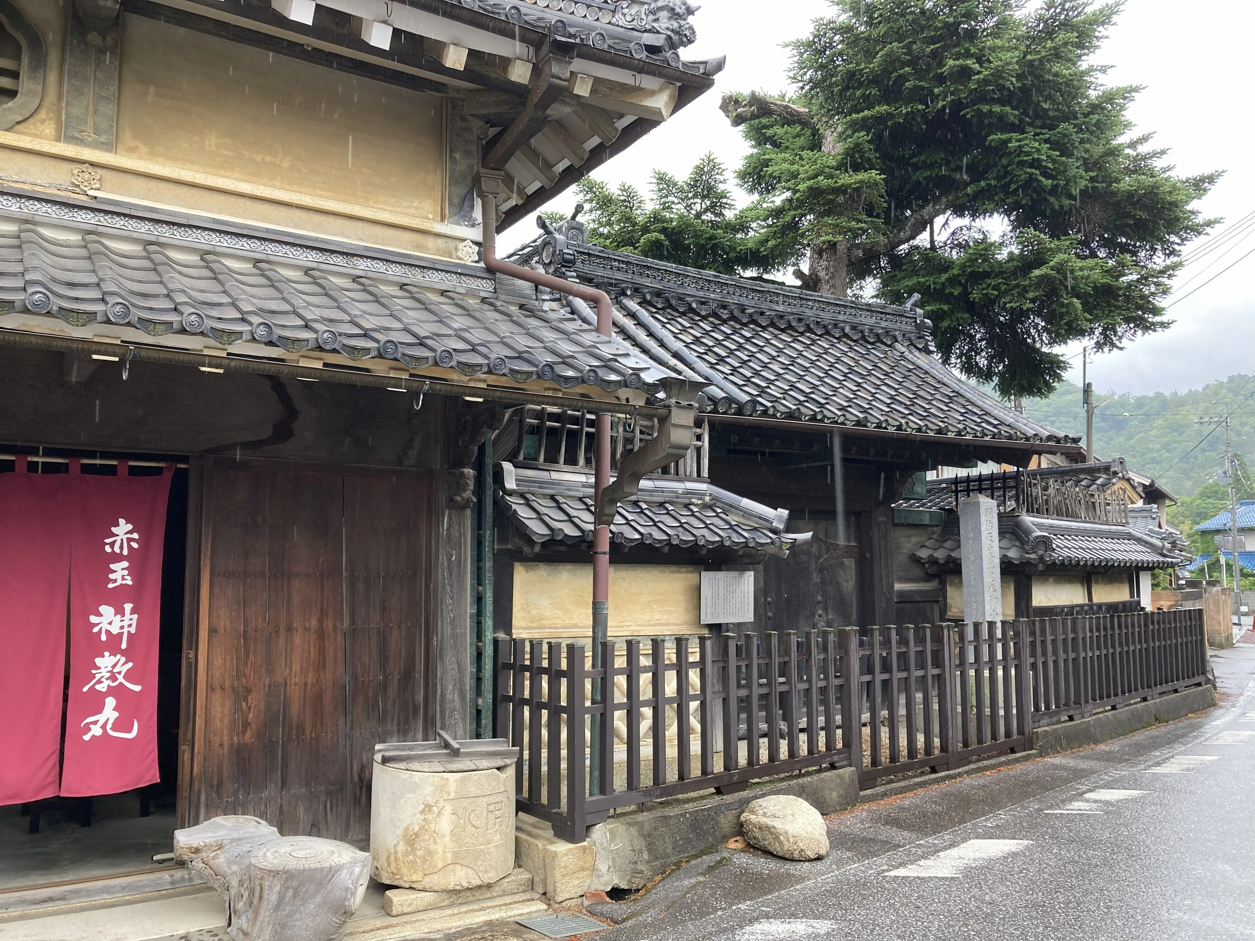 移住者の息吹で、文化財が息を吹き返す！鳥居本で行列ができるお蕎麦屋