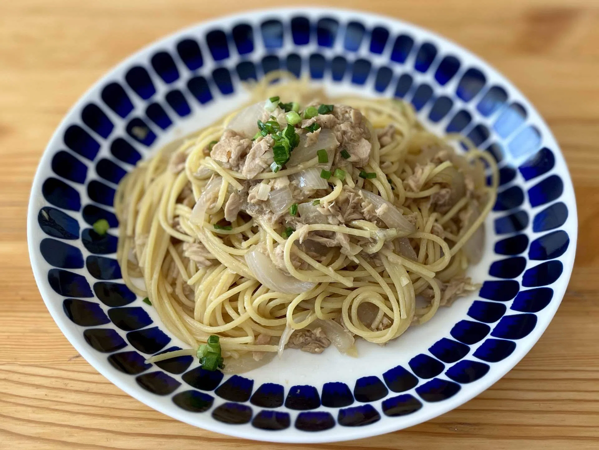 ツナ缶オイルも活用！ツナのにんにく醤油パスタを作りました｜bkun