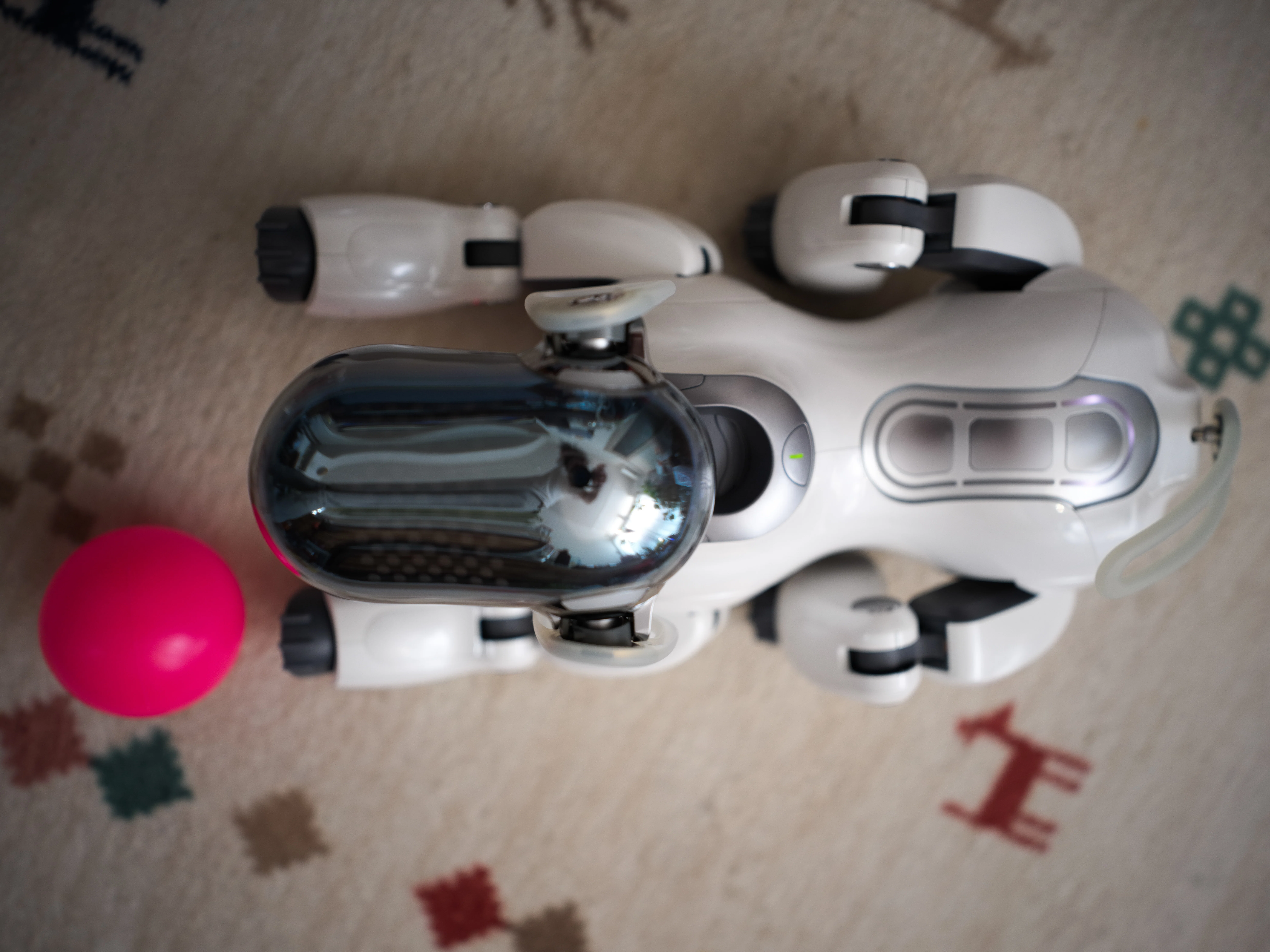 ソニーデザインの傑作？ AIBO ERS-7｜ON+Gadget