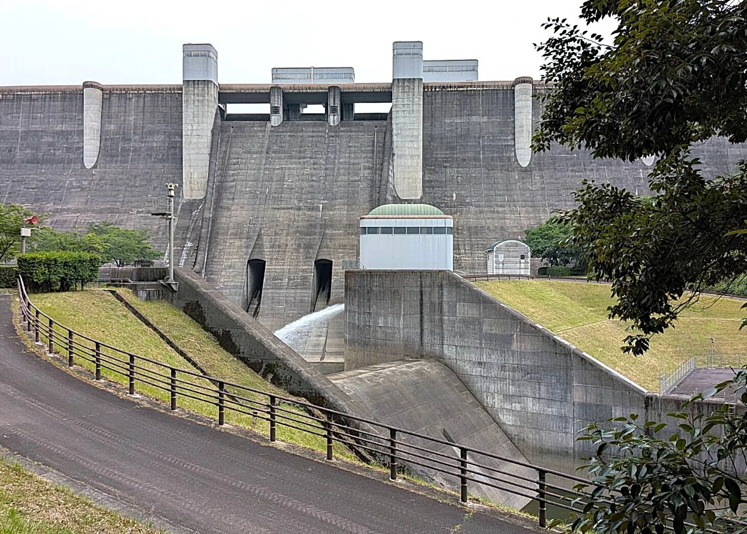 比奈 知 ダム 親水 公園