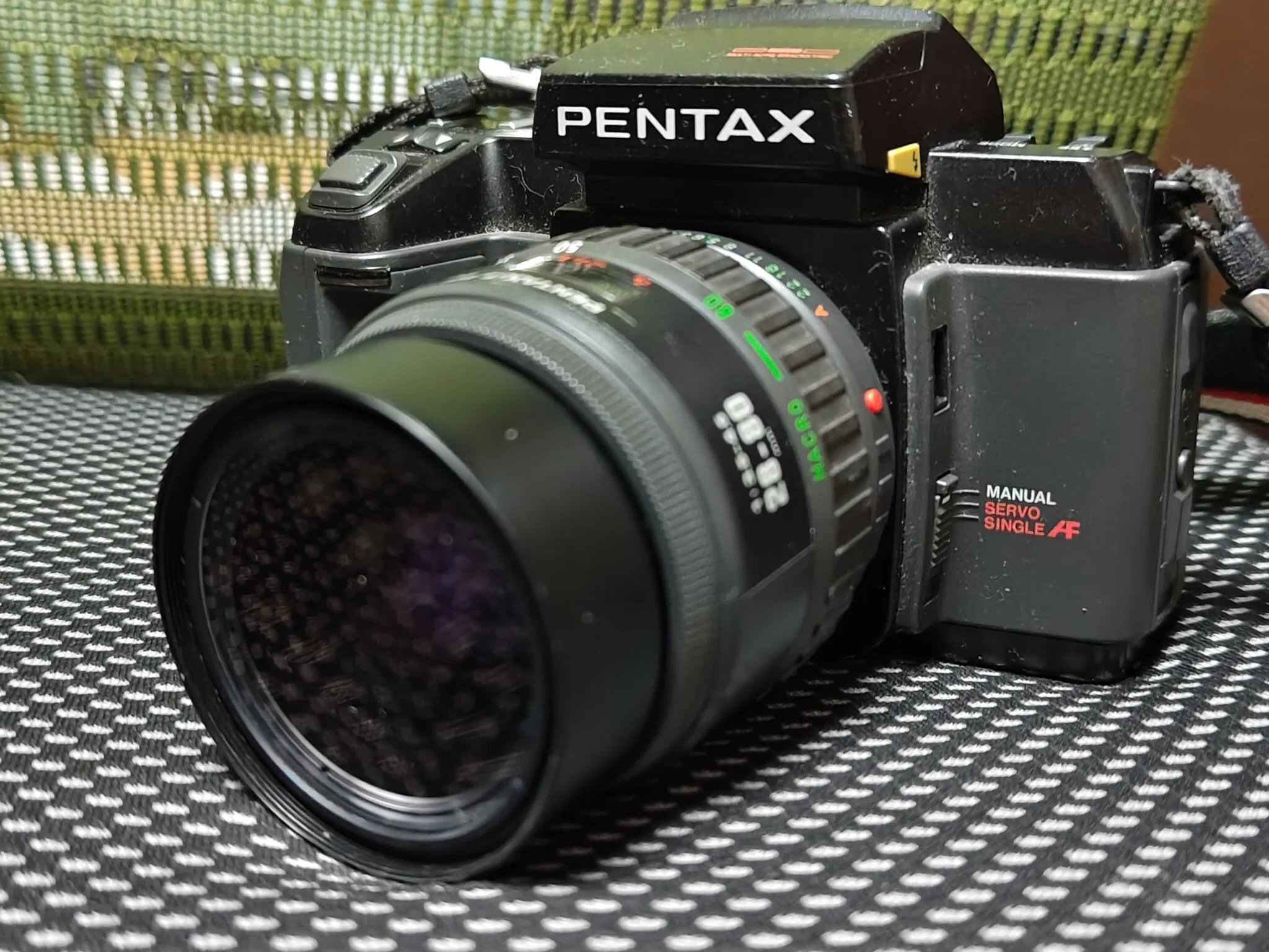 kazのこんなカメラ㊴ Nikon F-501｜kaz@Pinguist!