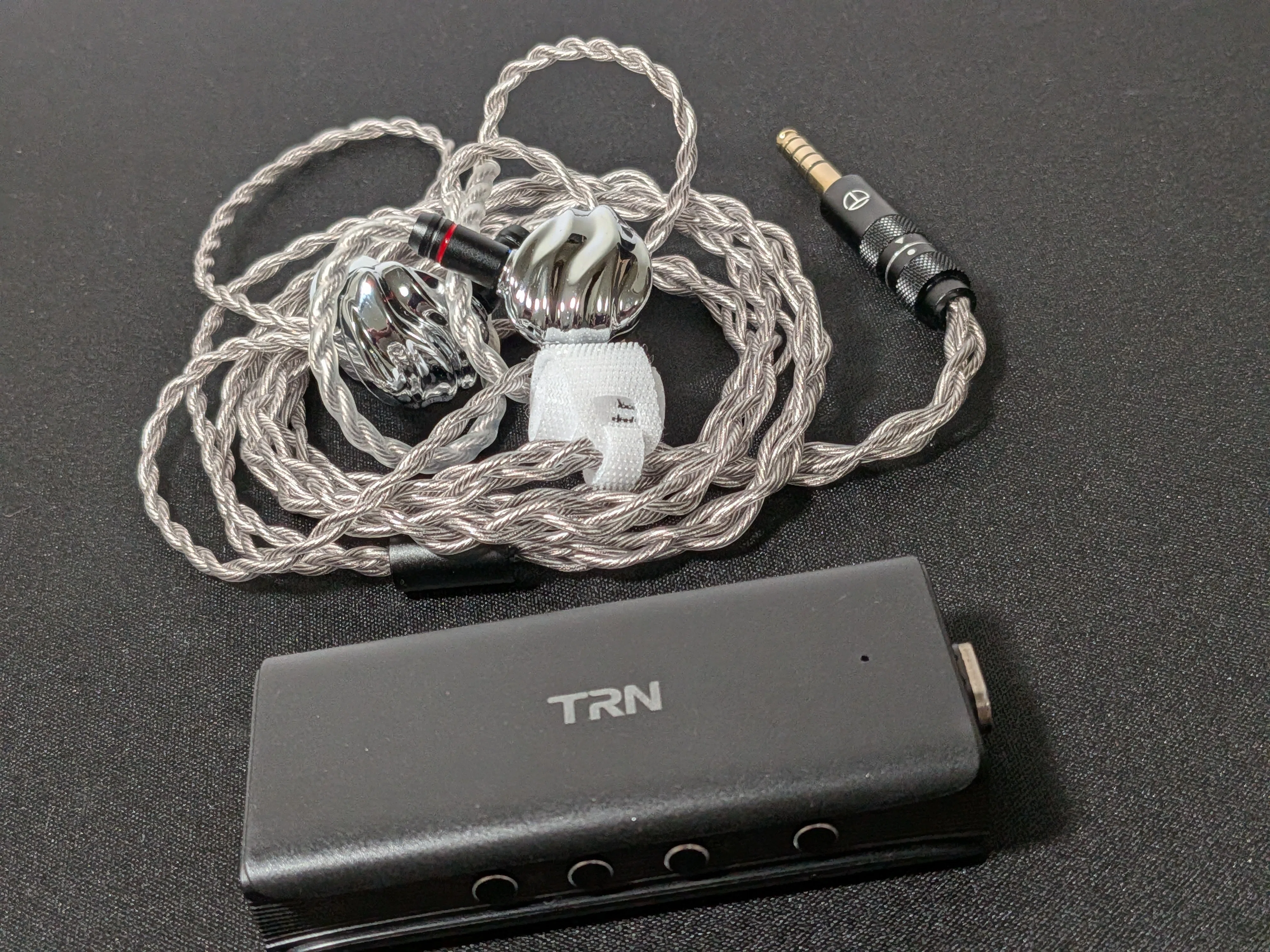 実機的レビュー】パワフル・ピュアな音の波に浸る！CS43198デュアル