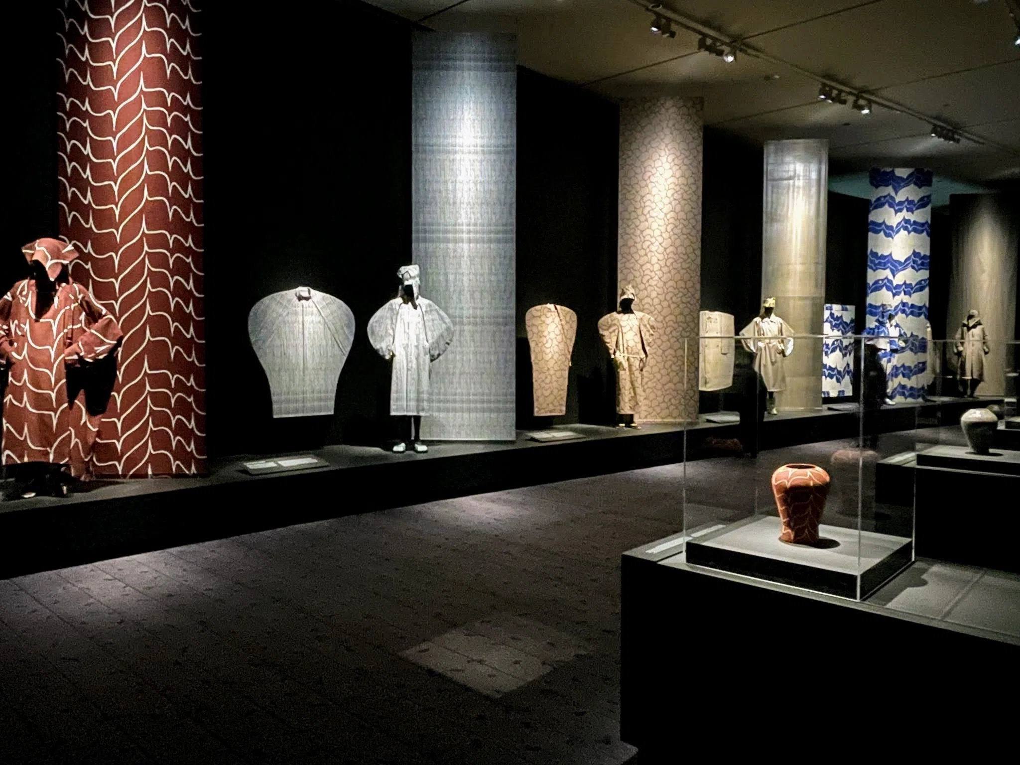 時代物 千年沈水黒木 東南アジアお守り神 沈水実験済み 古美術 WWWT070 展覧会レポート】 加守田章二とIM MEN ／京都国立近代美術館｜美術館と