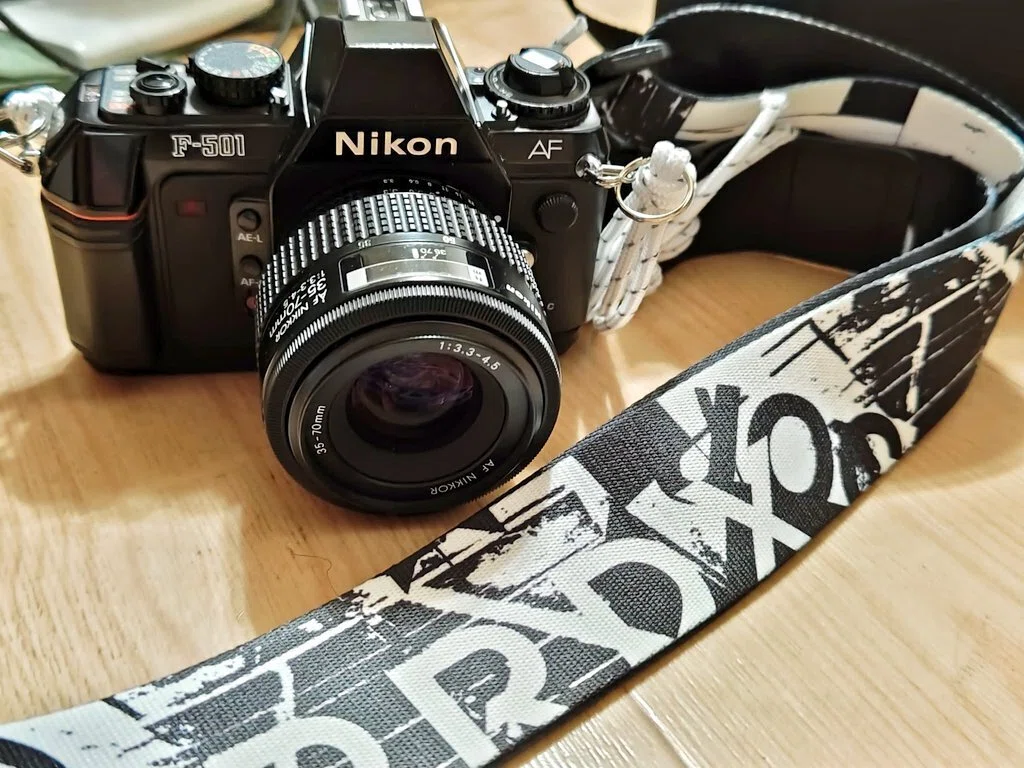 kazのこんなカメラ㊴ Nikon F-501｜kaz@Pinguist!