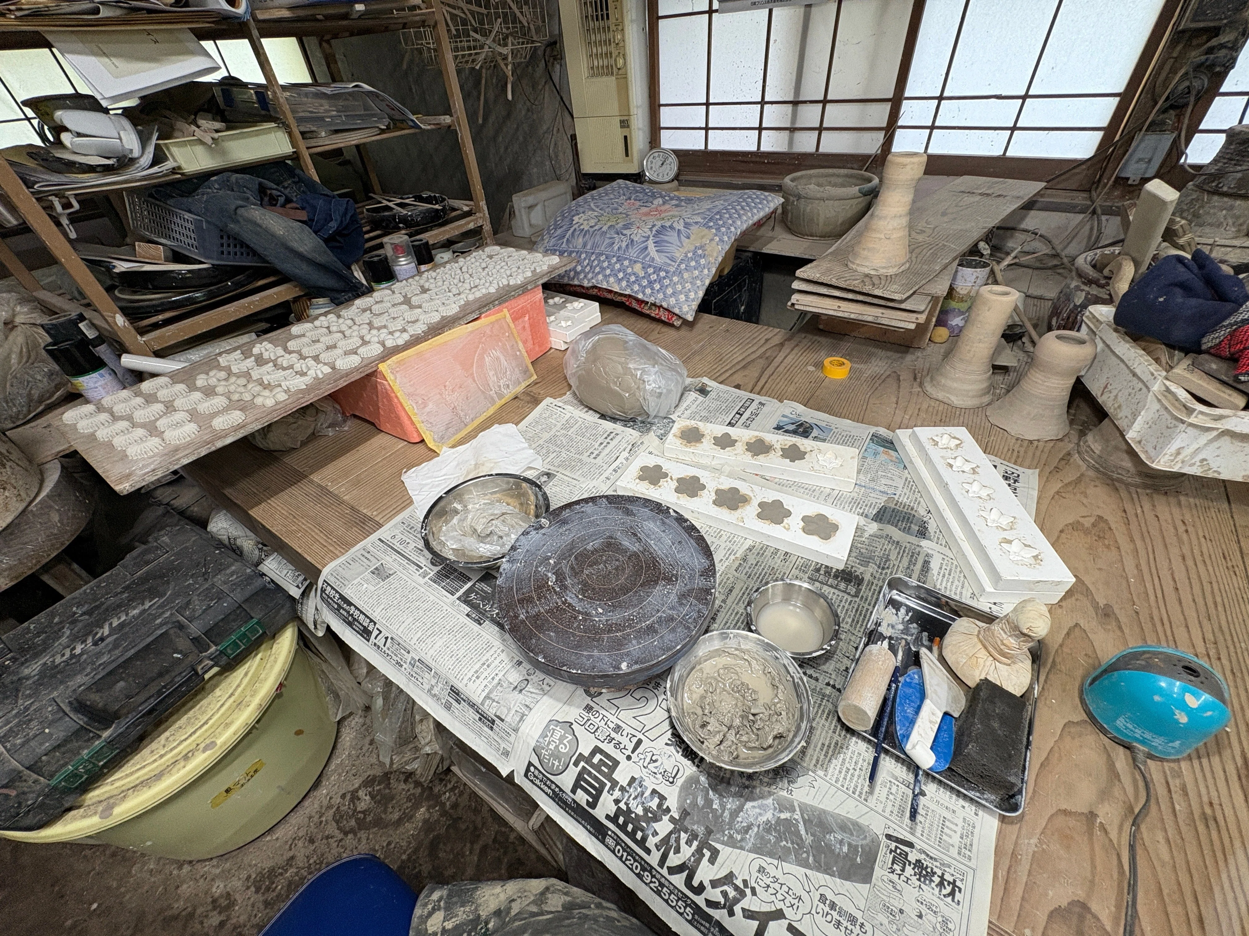 箸置きを作ったり、ろくろを回したり。清窯で過ごす私の、とある1日の