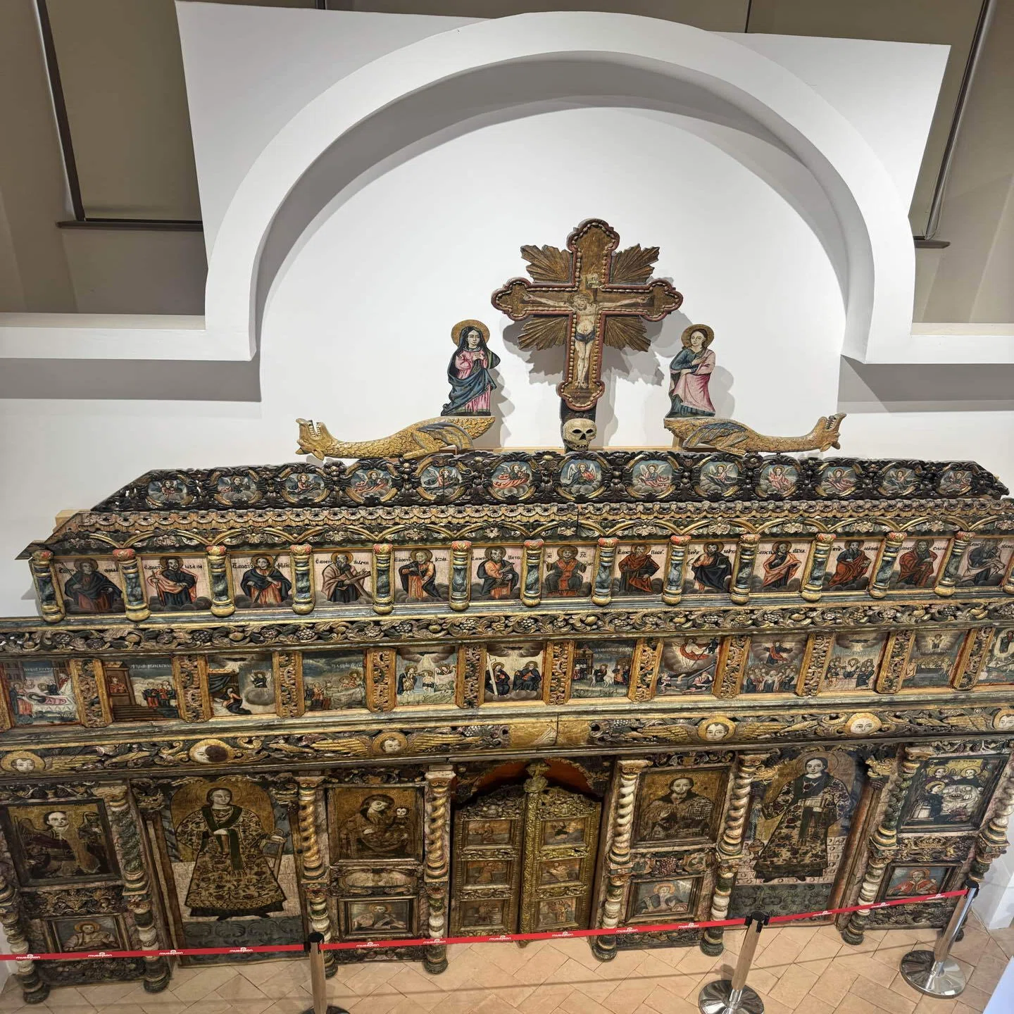 ?? România mea（10)アルバ・ユリア 東と西の祈りが出会う要塞都市 