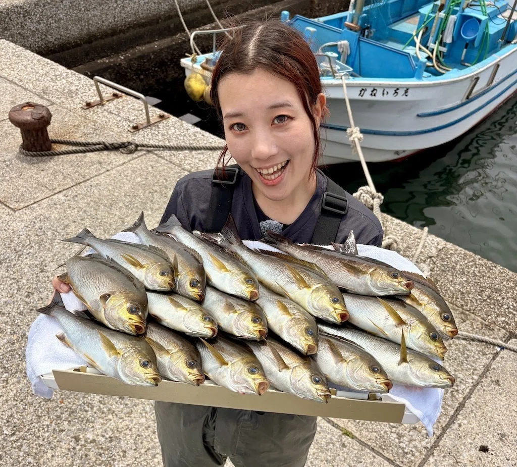 イサキ・泳がせ】ブリ7.2kg、ワラサ4.8-5．2kg、クエ3.1kg、ヒラメ2.3