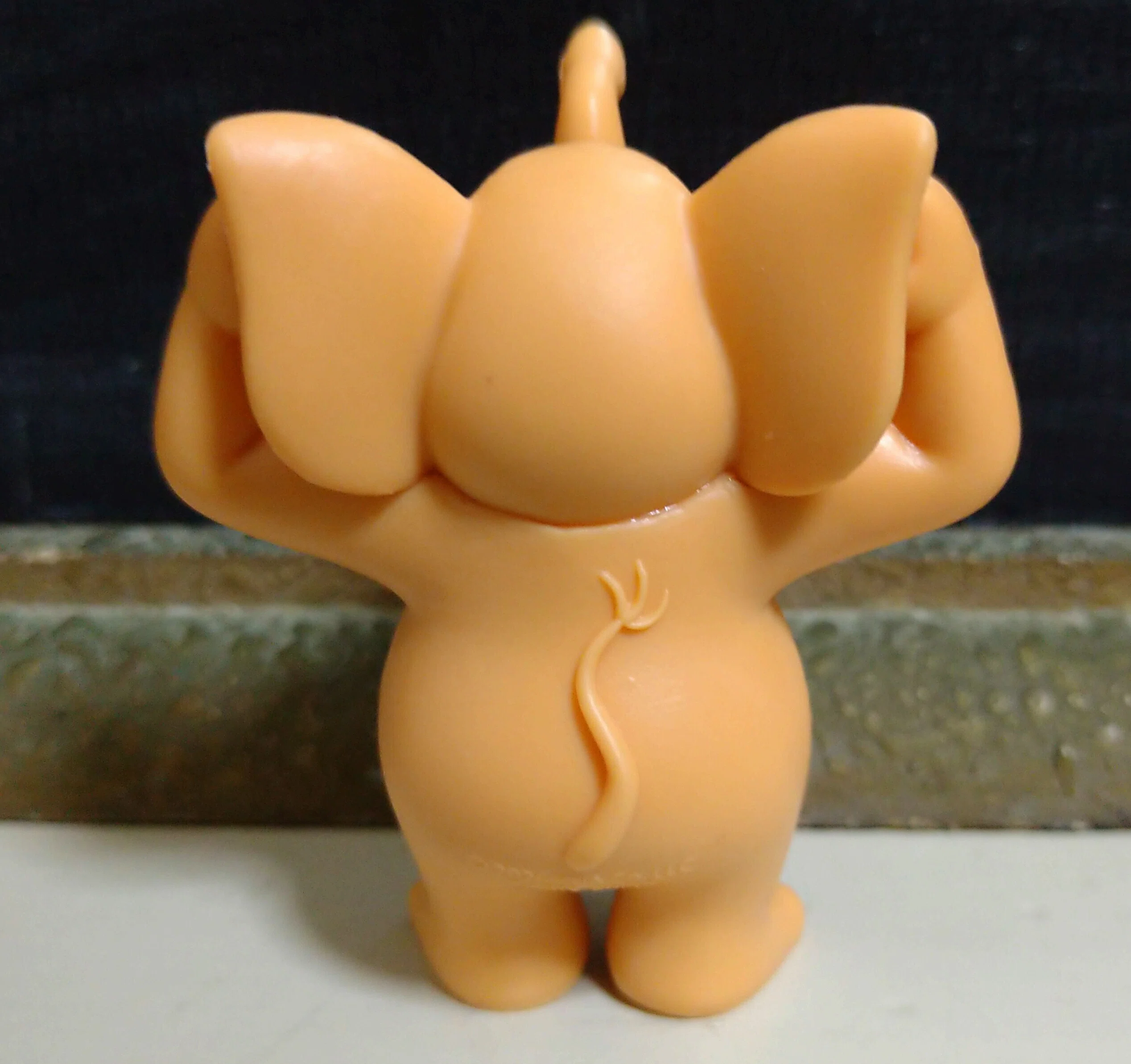 朝食のヒーローが手のひらに。ケロッグのミニチュアフィギュアに大人が