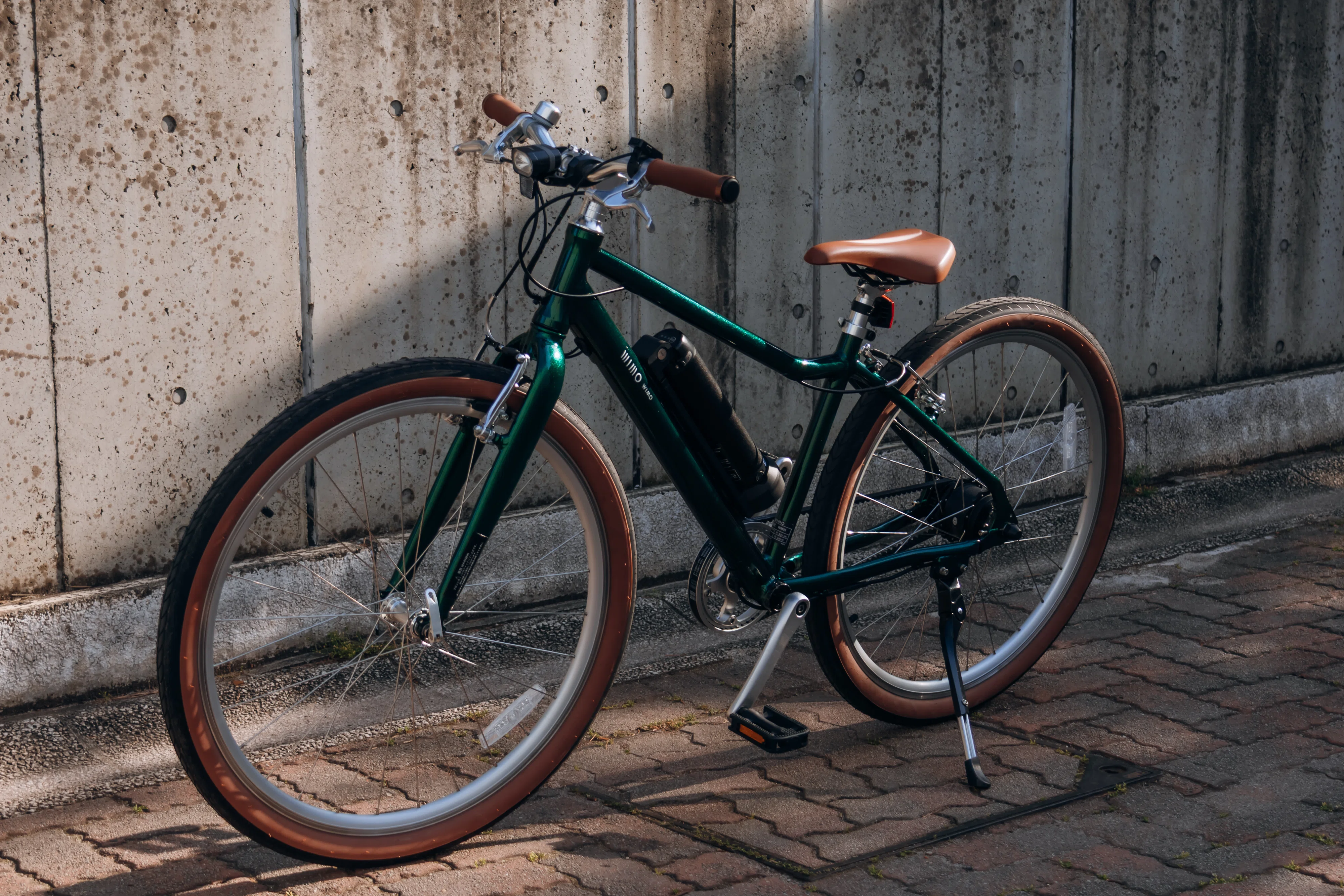 クロスバイク VS 電動アシスト自転車！勝負の行方と「電動の本領
