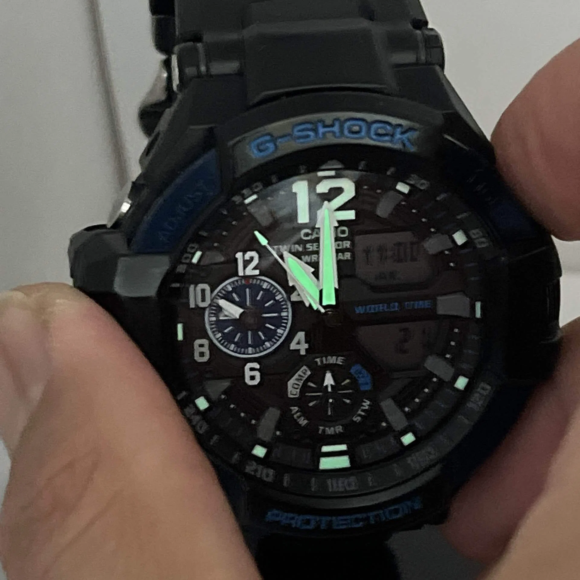 空を制するタフネス。G-SHOCK「GRAVITYMASTER GA-1100」の揺るぎない