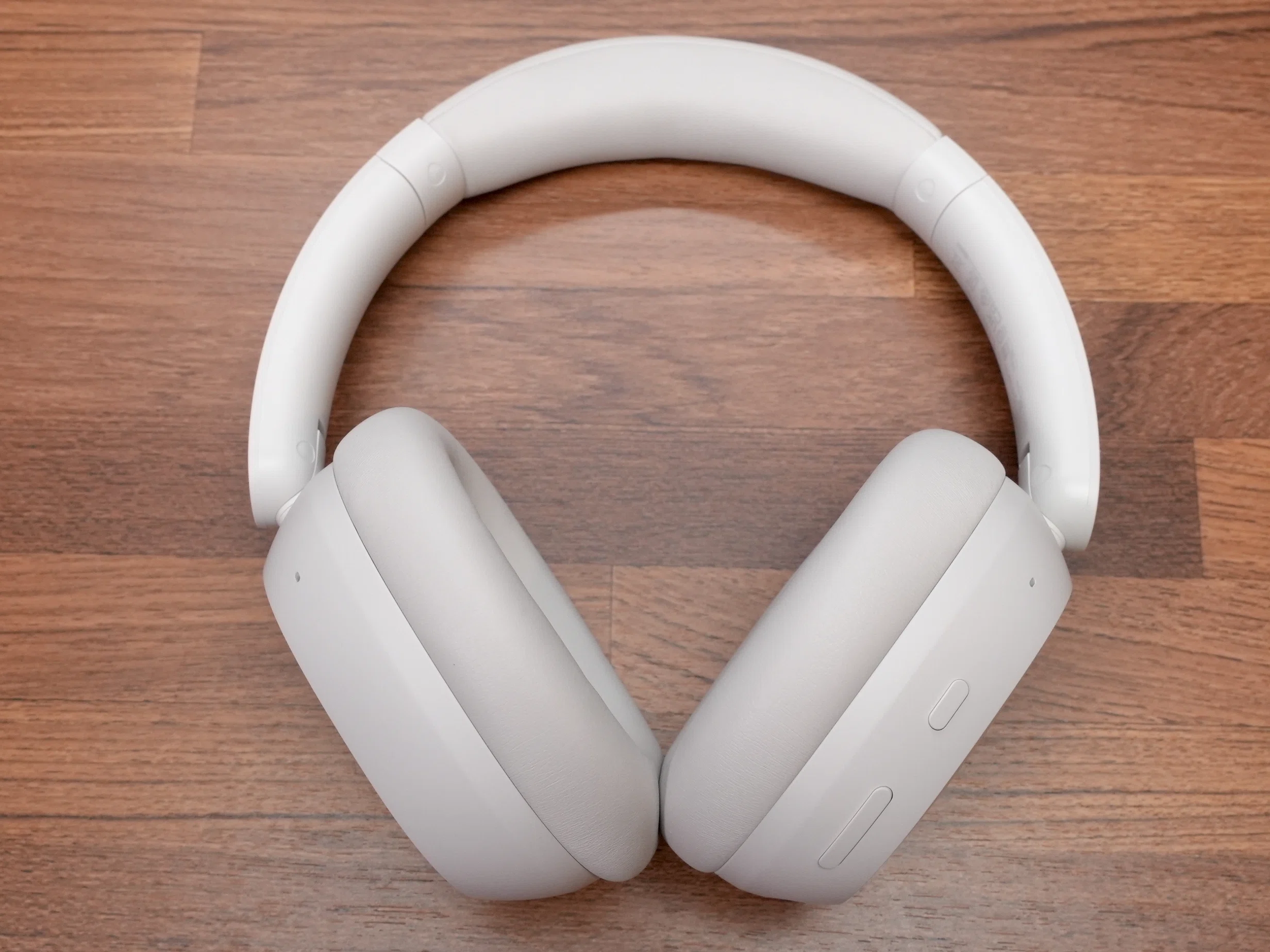 REDMI Headphones Neo レビュー！6,000円台でこの見た目とノイキャンは