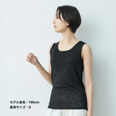 黒のプレミアムリネン®カップ付きリネンタンクトップ。ブラジャーが苦しい夏に選びたい、日本製リネン100％のノンワイヤー夏インナー。