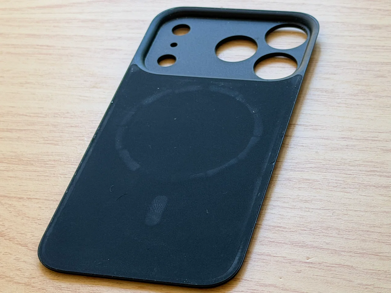 iPhone 背面パネル4製品を全部買って比べてみた──MYNUS / Nudient 