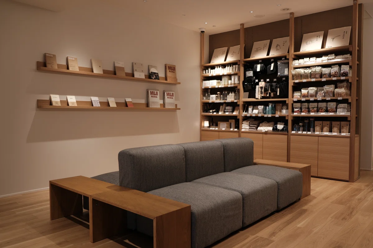 シンプルなLobby