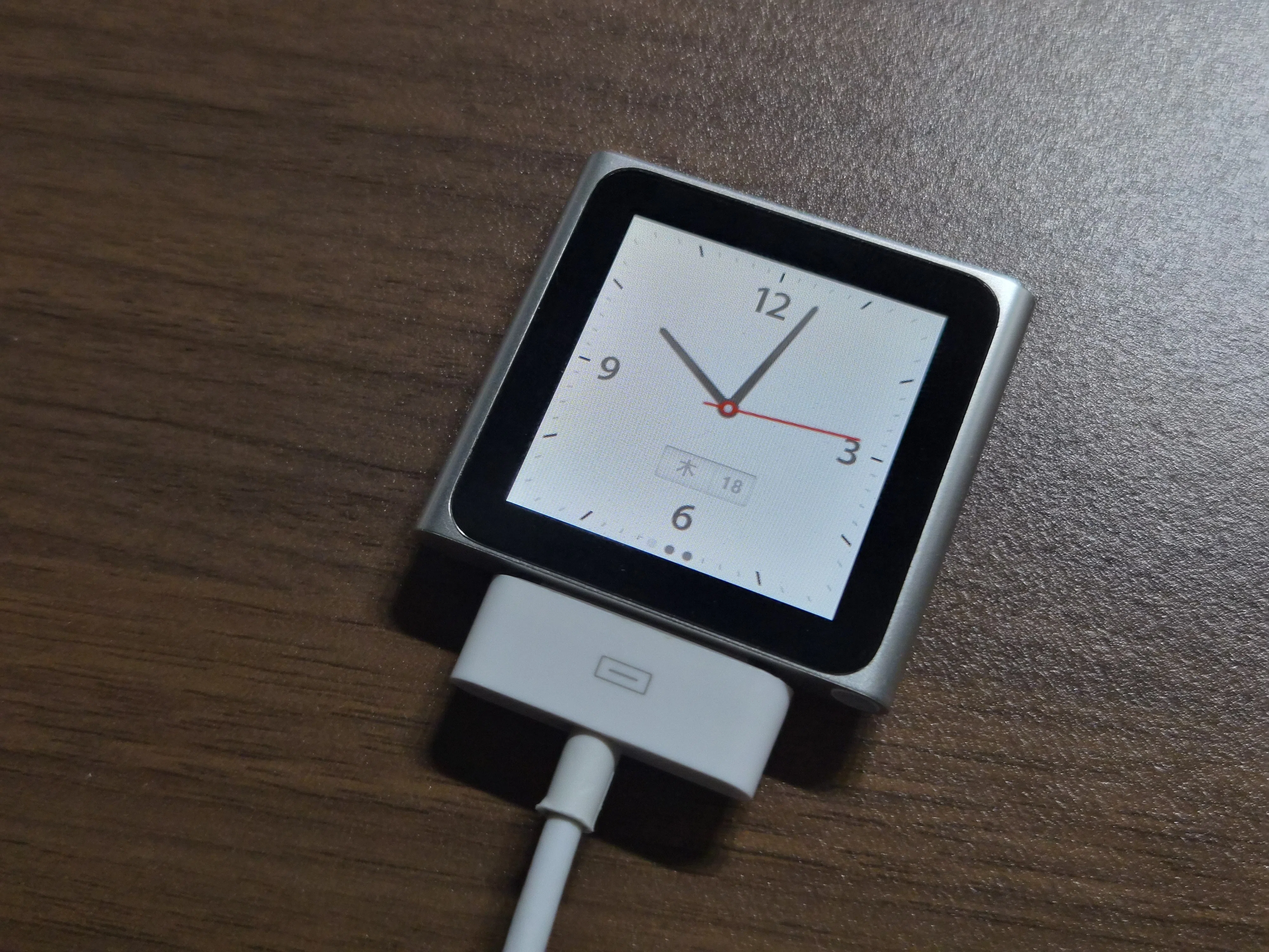令和に四角いiPod nanoのジャンク品を2,000円で買ってみたが‥｜まこ