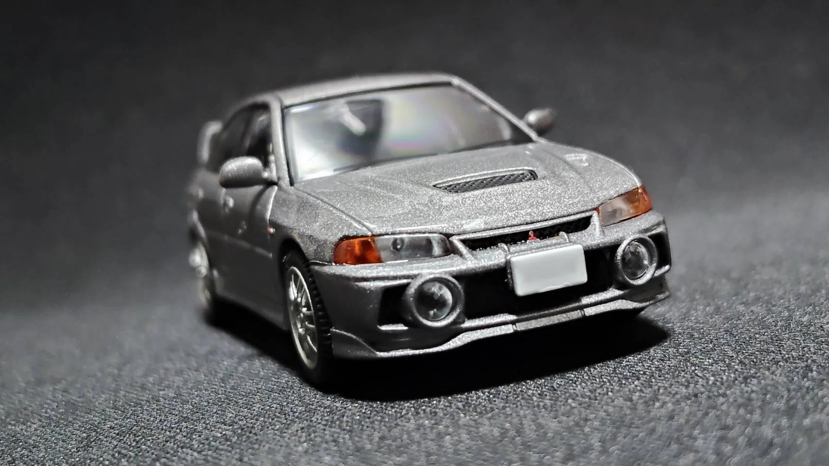 tomica LIMITED VINTAGE NEO 1/64 MITSUBISHI LANCER GSR EVOLUTION Ⅳ