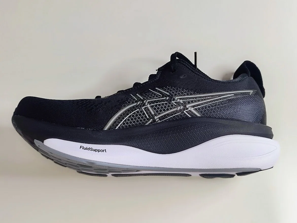 ASICS ゲルカヤノ33レビュー。扁平足・外反母趾傾向の普段履きとしてNo