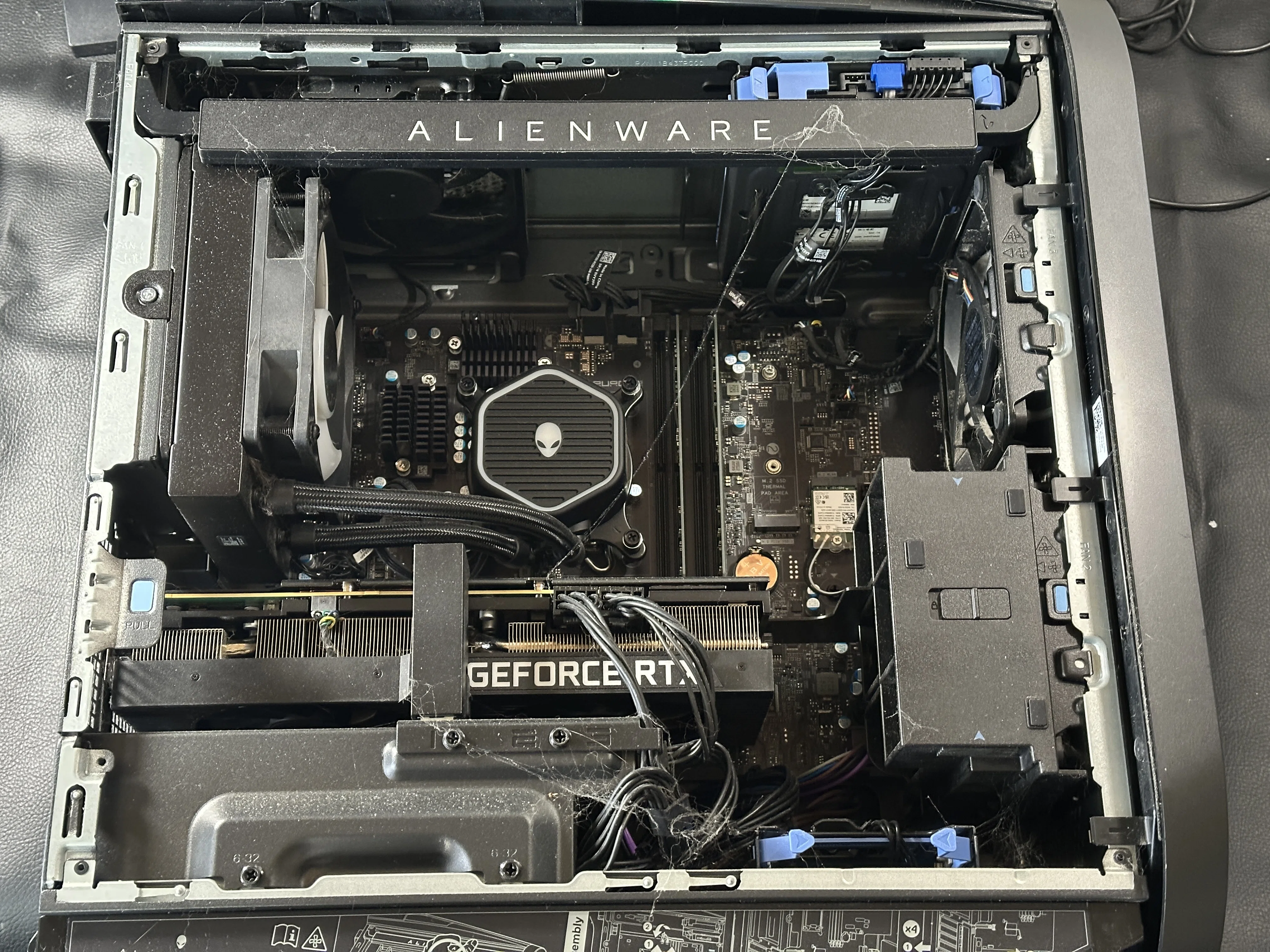 Alienware aurora 13 メモリ交換と内部清掃 | パソコン修理 札幌｜阿部
